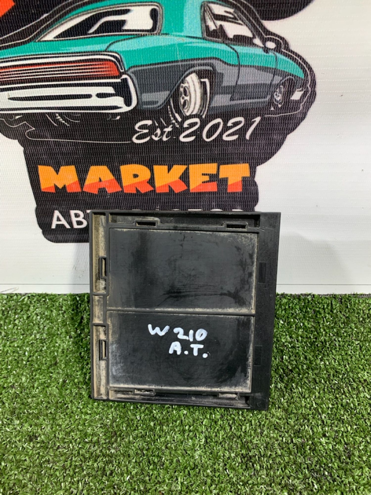 https://gcs.partsauto.market/rn-stockpro.appspot.com/thmbs/userImages/7493bedda53ffbba18042670cc6fed05/part/7cb971e9-7c65-466d-90e2-8d9e2a61708d_1736771926801.jpg