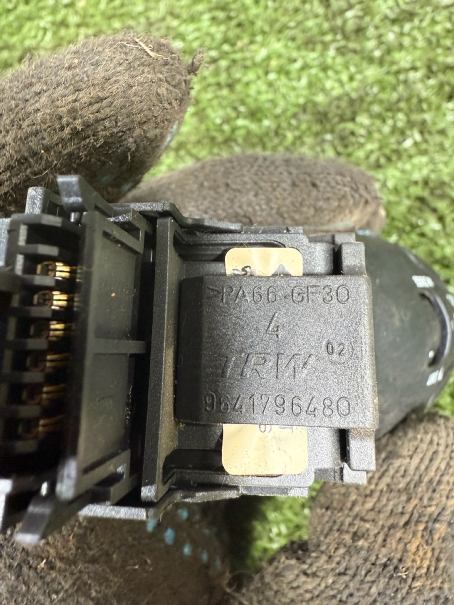 https://gcs.partsauto.market/rn-stockpro.appspot.com/thmbs/userImages/7493bedda53ffbba18042670cc6fed05/part/7fe8b57f-88d2-496e-a024-9b27d99ac859_1742389605516.jpg