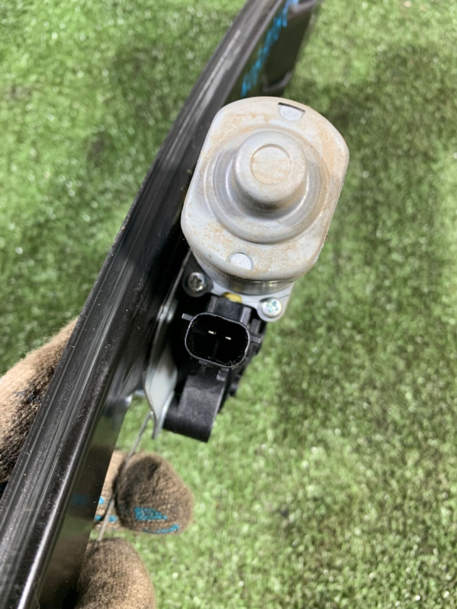 https://gcs.partsauto.market/rn-stockpro.appspot.com/thmbs/userImages/7493bedda53ffbba18042670cc6fed05/part/8231c5cb-3453-4cf1-a9d5-af5c37f33464_1733474070189.jpg