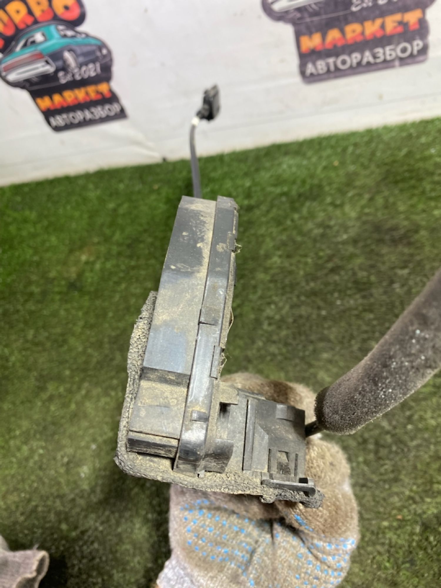 https://gcs.partsauto.market/rn-stockpro.appspot.com/thmbs/userImages/7493bedda53ffbba18042670cc6fed05/part/832752c5-69cb-4050-a249-0c3264d15507_1748616769645.jpg