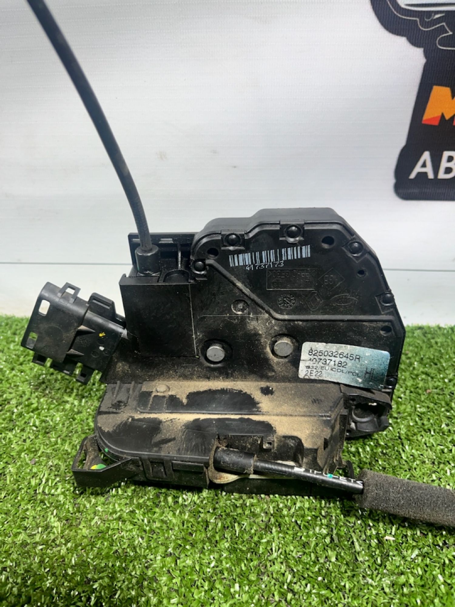 https://gcs.partsauto.market/rn-stockpro.appspot.com/thmbs/userImages/7493bedda53ffbba18042670cc6fed05/part/83d9b1c1-7623-4f95-9d12-980f9e457a07_1733215553408.jpg