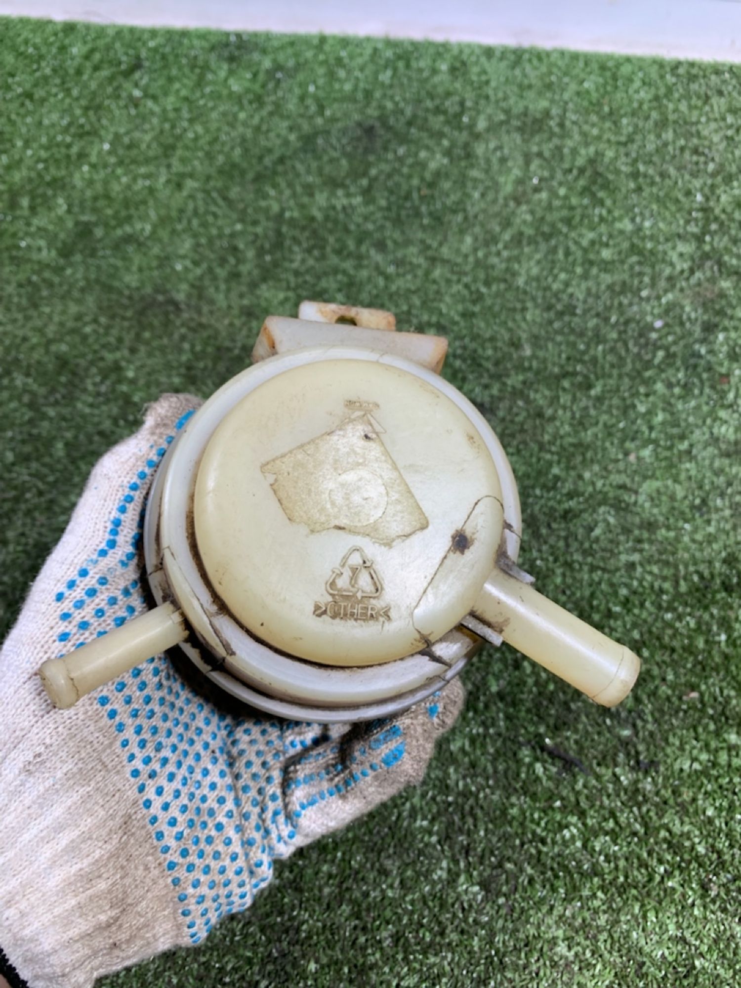 https://gcs.partsauto.market/rn-stockpro.appspot.com/thmbs/userImages/7493bedda53ffbba18042670cc6fed05/part/85b4bbd7-e783-4ad1-9bba-ebd5479fae95_1734511453957.jpg