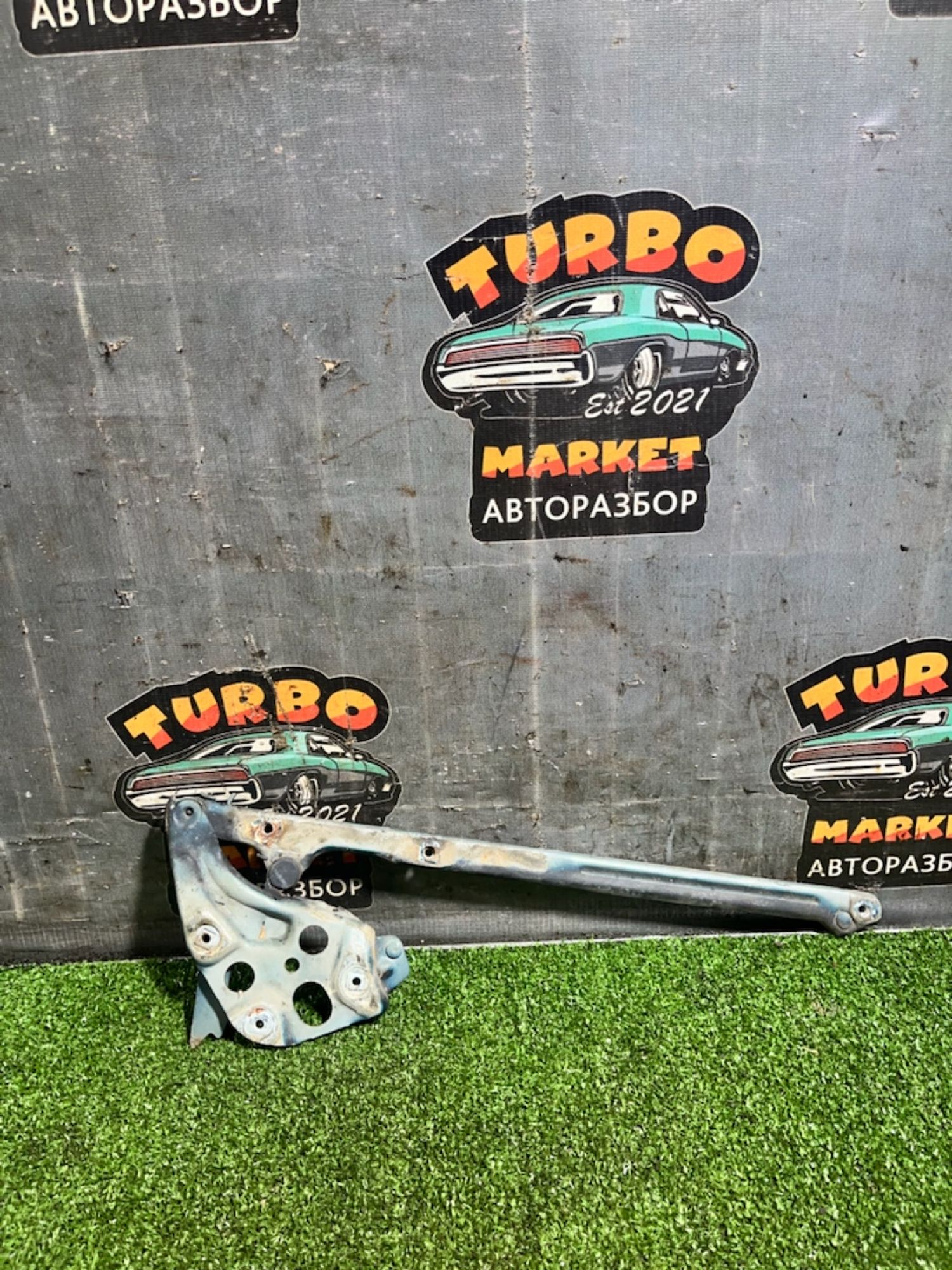 https://gcs.partsauto.market/rn-stockpro.appspot.com/thmbs/userImages/7493bedda53ffbba18042670cc6fed05/part/88129985-8831-4dcf-9764-e5ed2873a387_1730454719062.jpg