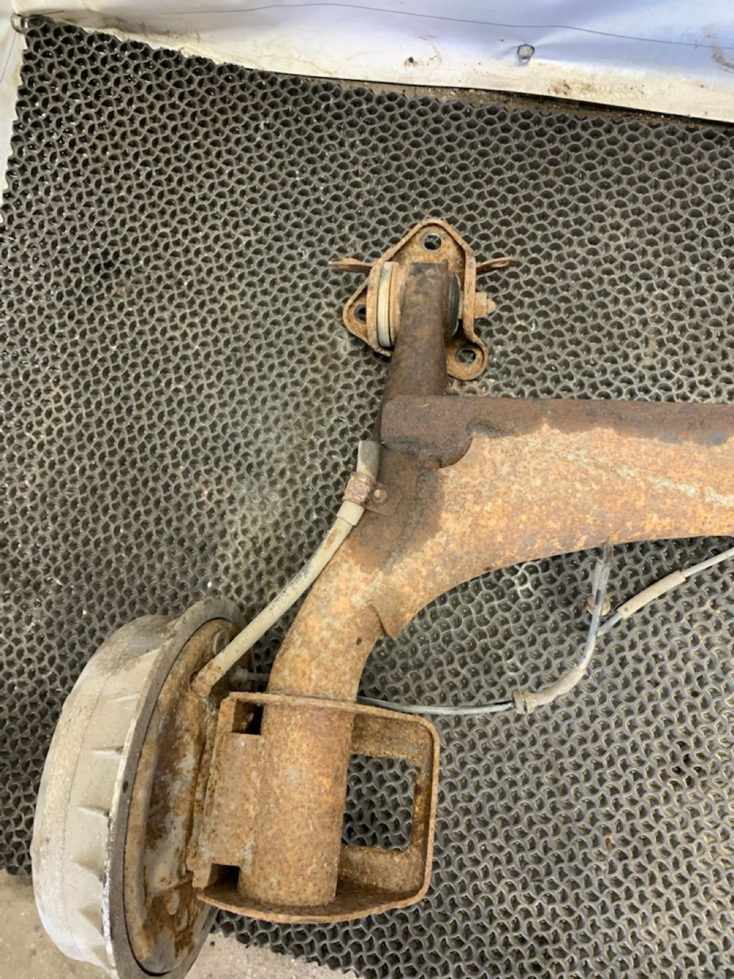 https://gcs.partsauto.market/rn-stockpro.appspot.com/thmbs/userImages/7493bedda53ffbba18042670cc6fed05/part/8a0c685a-6850-47b5-915f-680d57e1bdd1_1742887983004.jpg