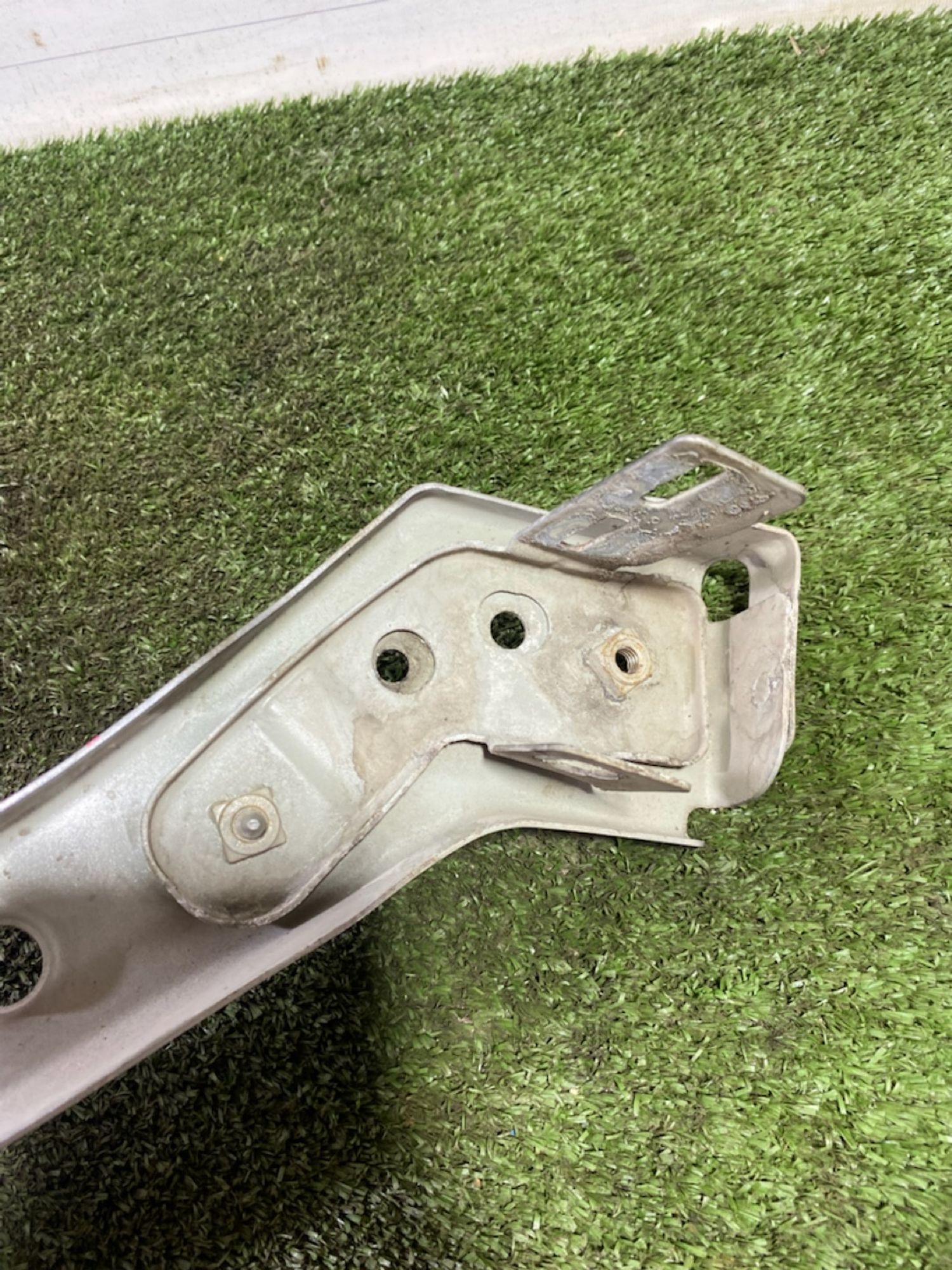 https://gcs.partsauto.market/rn-stockpro.appspot.com/thmbs/userImages/7493bedda53ffbba18042670cc6fed05/part/8ebfd27f-2d73-454b-8867-950910e0d899_1748867541089.jpg