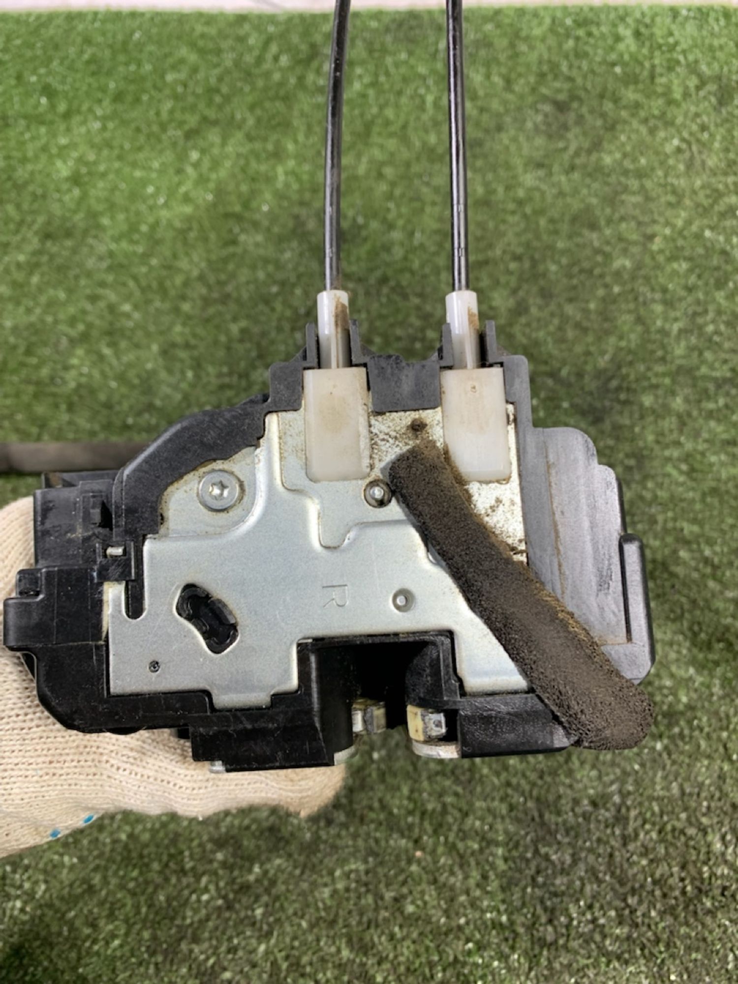 https://gcs.partsauto.market/rn-stockpro.appspot.com/thmbs/userImages/7493bedda53ffbba18042670cc6fed05/part/8fa8247c-0e60-401d-8484-11d33994af74_1736150217430.jpg