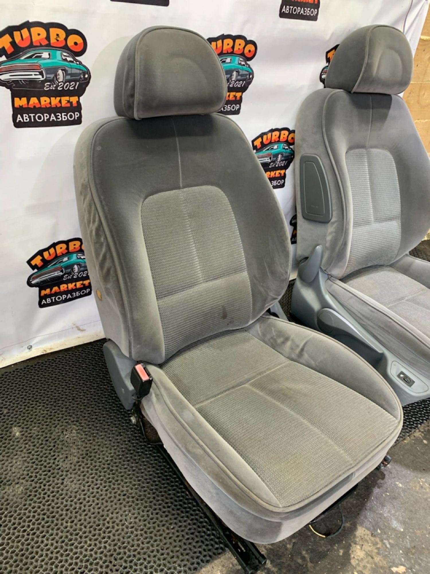 https://gcs.partsauto.market/rn-stockpro.appspot.com/thmbs/userImages/7493bedda53ffbba18042670cc6fed05/part/9122422c-adce-4eb7-8c89-84c155360e72_1742885460769.jpg