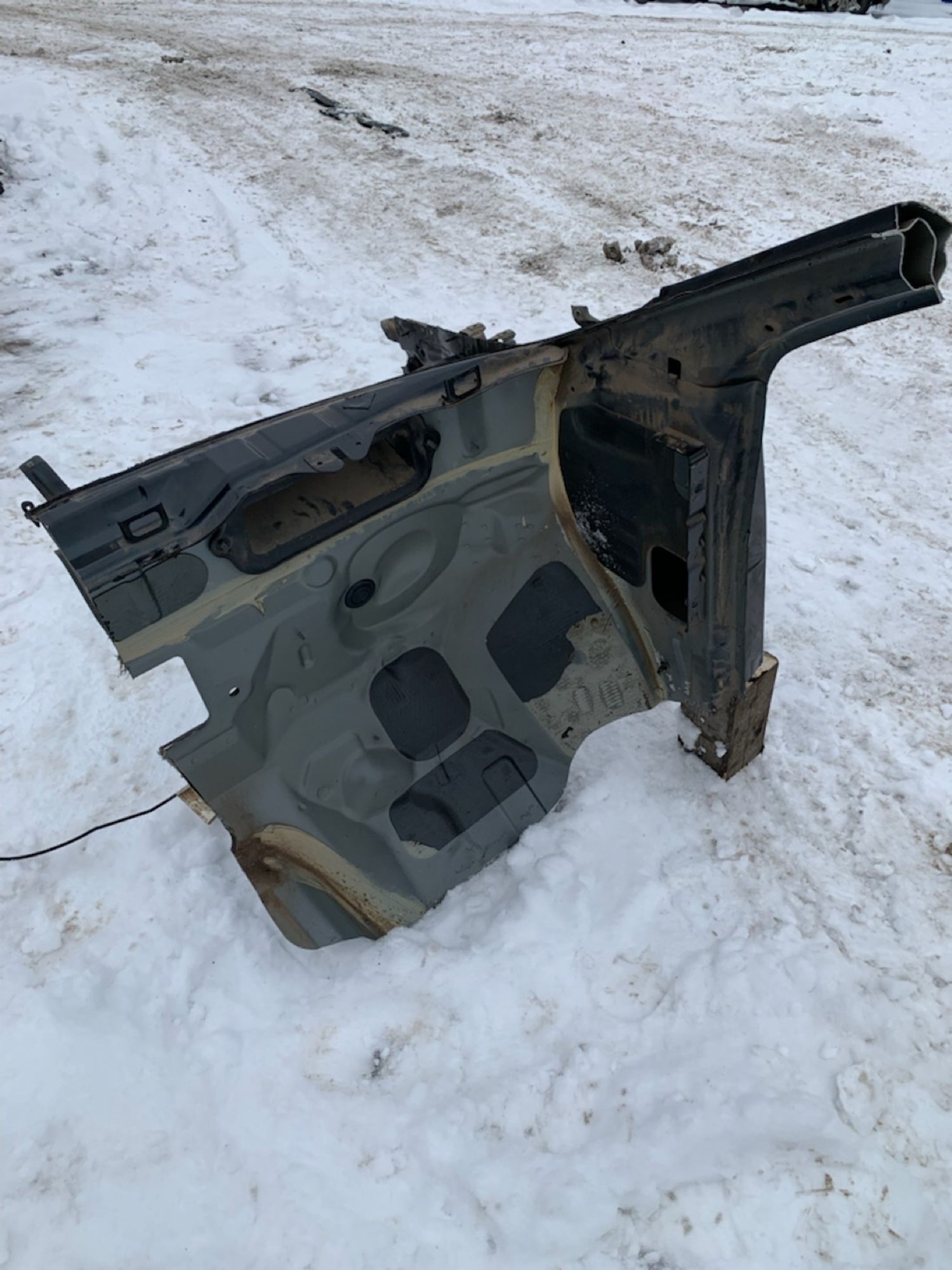 https://gcs.partsauto.market/rn-stockpro.appspot.com/thmbs/userImages/7493bedda53ffbba18042670cc6fed05/part/99257d67-098c-4725-9334-90fcd54825e5_1733864809312.jpg