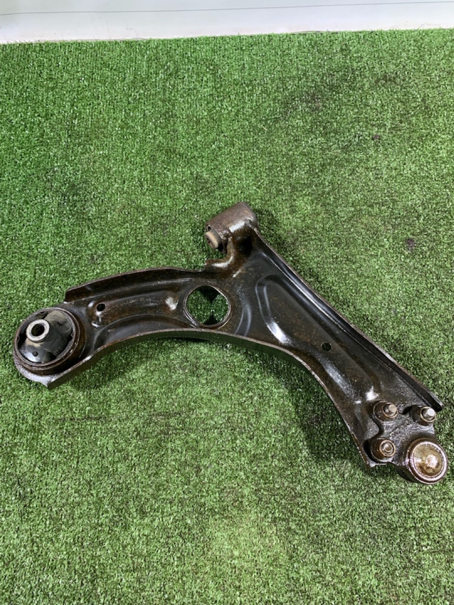 https://gcs.partsauto.market/rn-stockpro.appspot.com/thmbs/userImages/7493bedda53ffbba18042670cc6fed05/part/a2abb484-6e35-4d5a-bf14-de39d7cd11b7_1733817786999.jpg