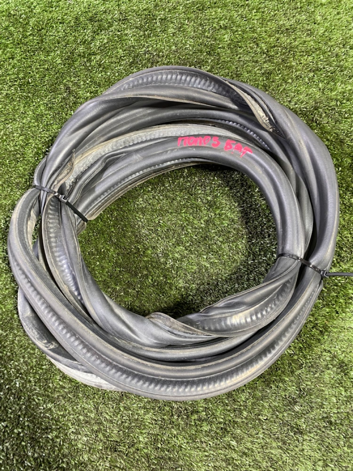 https://gcs.partsauto.market/rn-stockpro.appspot.com/thmbs/userImages/7493bedda53ffbba18042670cc6fed05/part/a4b5f07b-26f9-4791-8472-008727b0b9bc_1744798955299.jpg