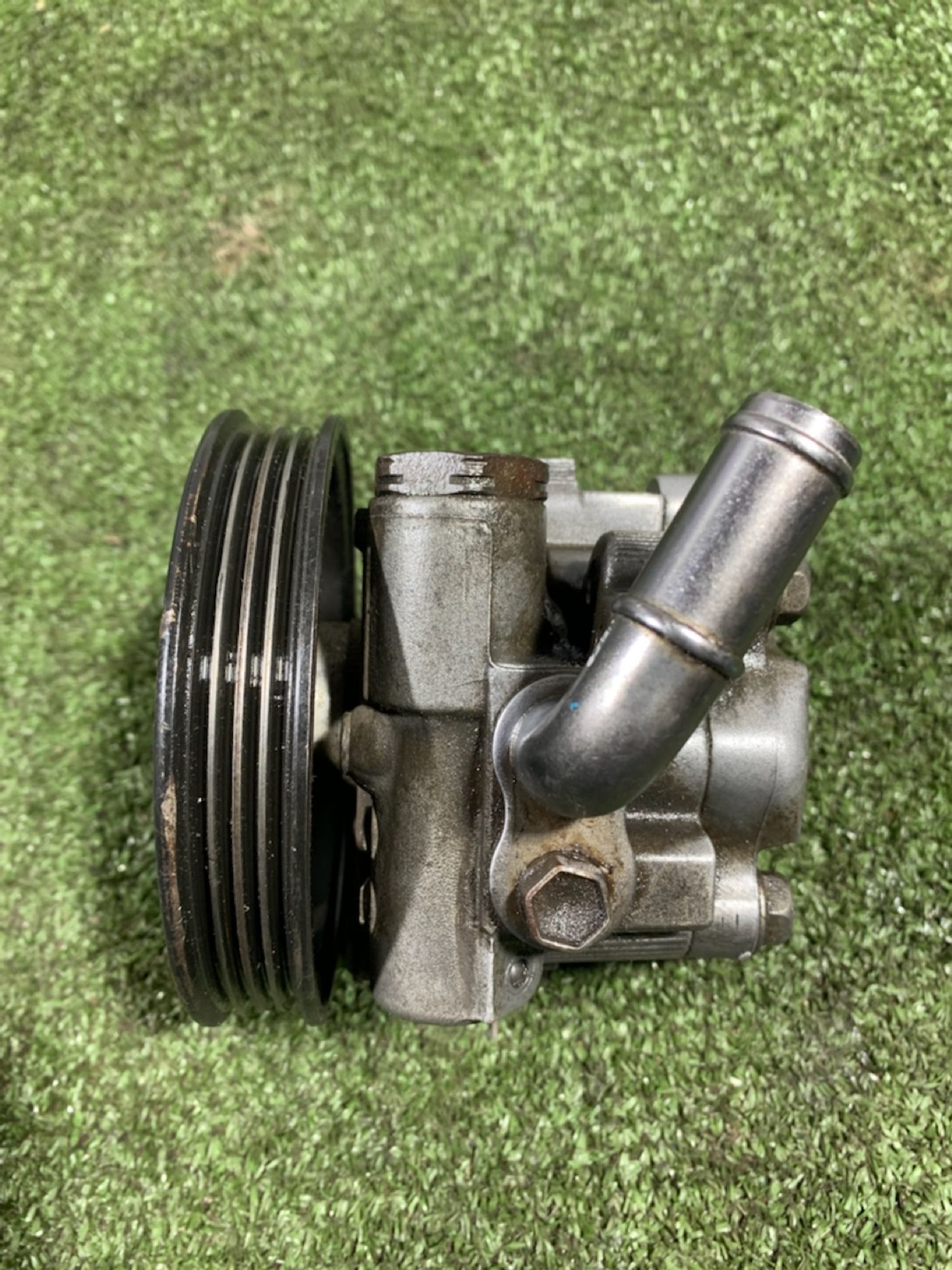 https://gcs.partsauto.market/rn-stockpro.appspot.com/thmbs/userImages/7493bedda53ffbba18042670cc6fed05/part/a5d1d228-16b6-4f64-9315-10fb8d873f66_1733741432647.jpg