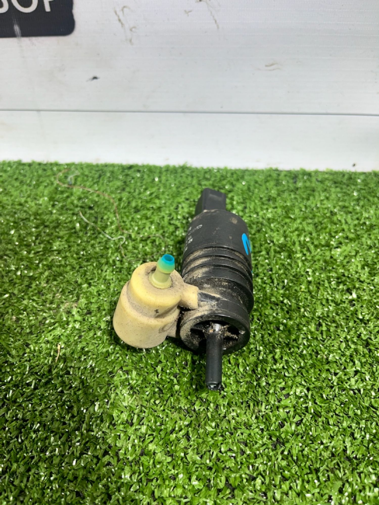 https://gcs.partsauto.market/rn-stockpro.appspot.com/thmbs/userImages/7493bedda53ffbba18042670cc6fed05/part/a6250a19-4fa0-4eb2-b040-19a9e3fac8dc_1732267533218.jpg