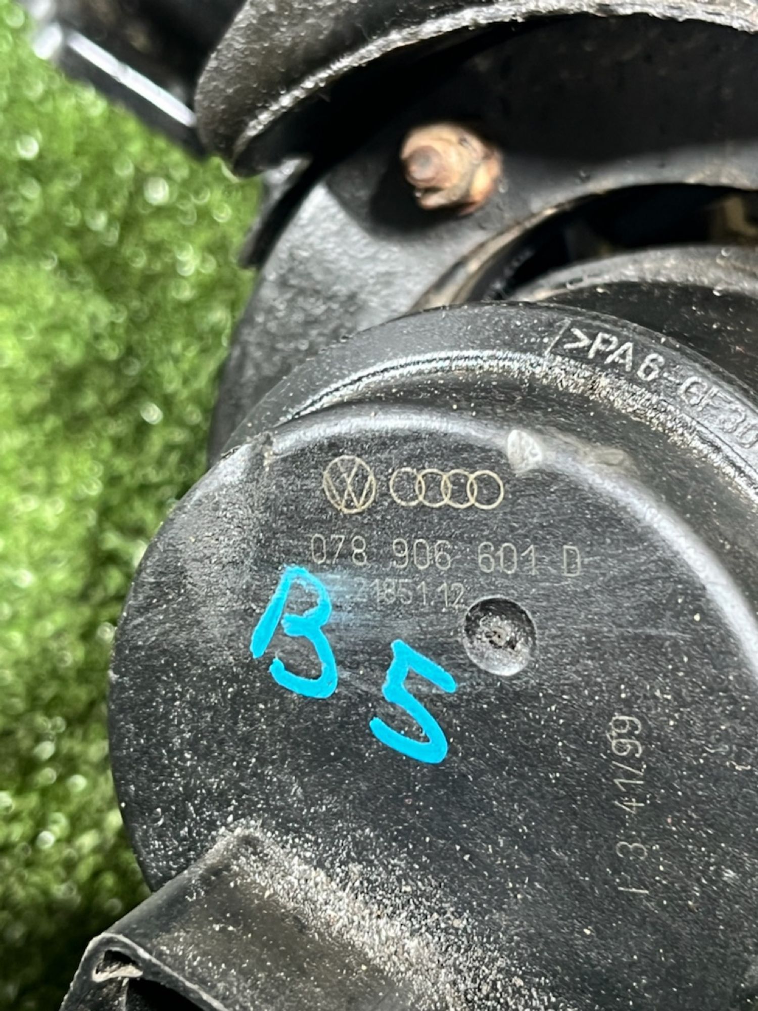 https://gcs.partsauto.market/rn-stockpro.appspot.com/thmbs/userImages/7493bedda53ffbba18042670cc6fed05/part/a88f8a39-5b05-4984-8cdf-9407f244daa1_1734072467172.jpg