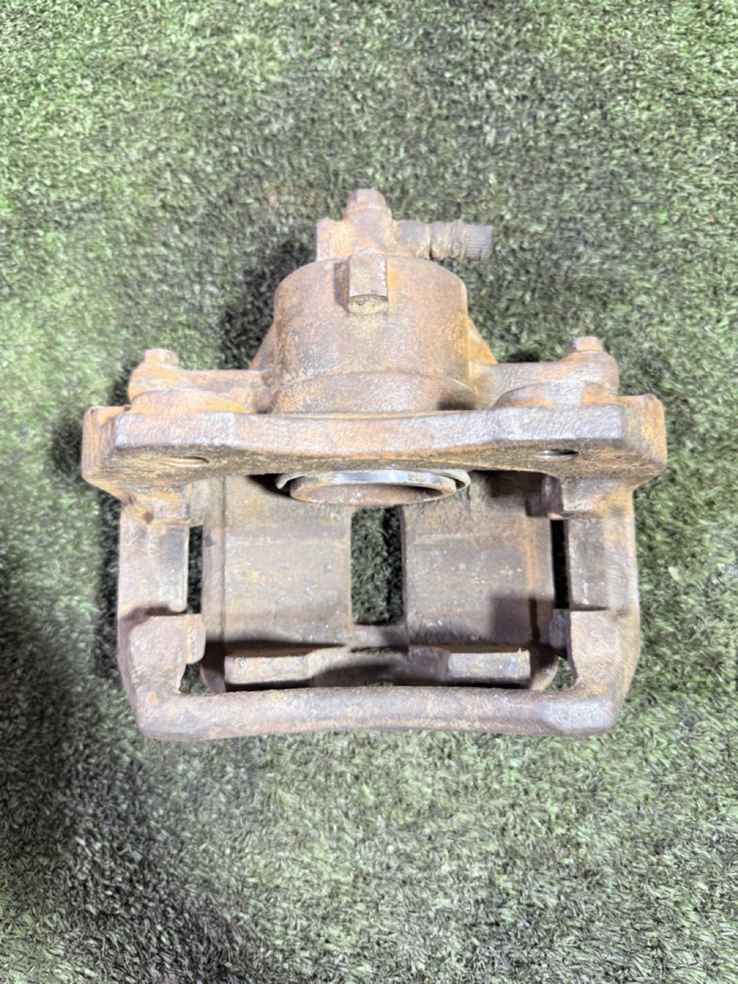 https://gcs.partsauto.market/rn-stockpro.appspot.com/thmbs/userImages/7493bedda53ffbba18042670cc6fed05/part/ab0f15e5-dbb4-4c0e-80c8-b86648ef57e6_1749207847451.jpg