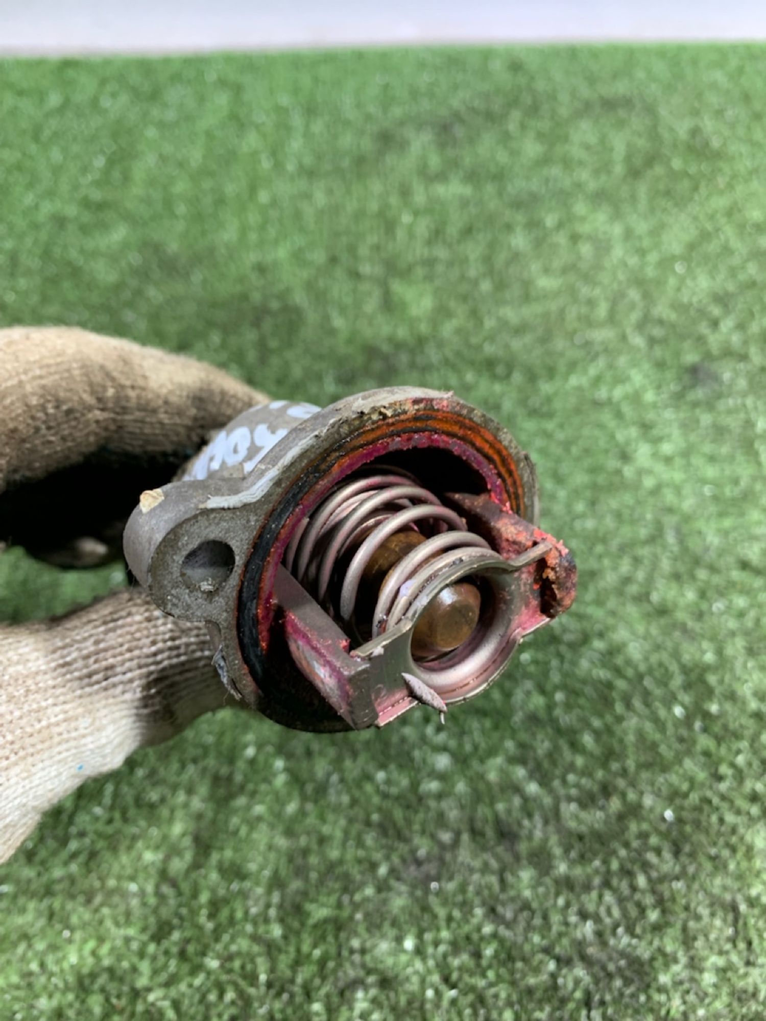 https://gcs.partsauto.market/rn-stockpro.appspot.com/thmbs/userImages/7493bedda53ffbba18042670cc6fed05/part/ac0b61f7-97c9-41a2-bda2-49edb590b3e3_1733840627307.jpg