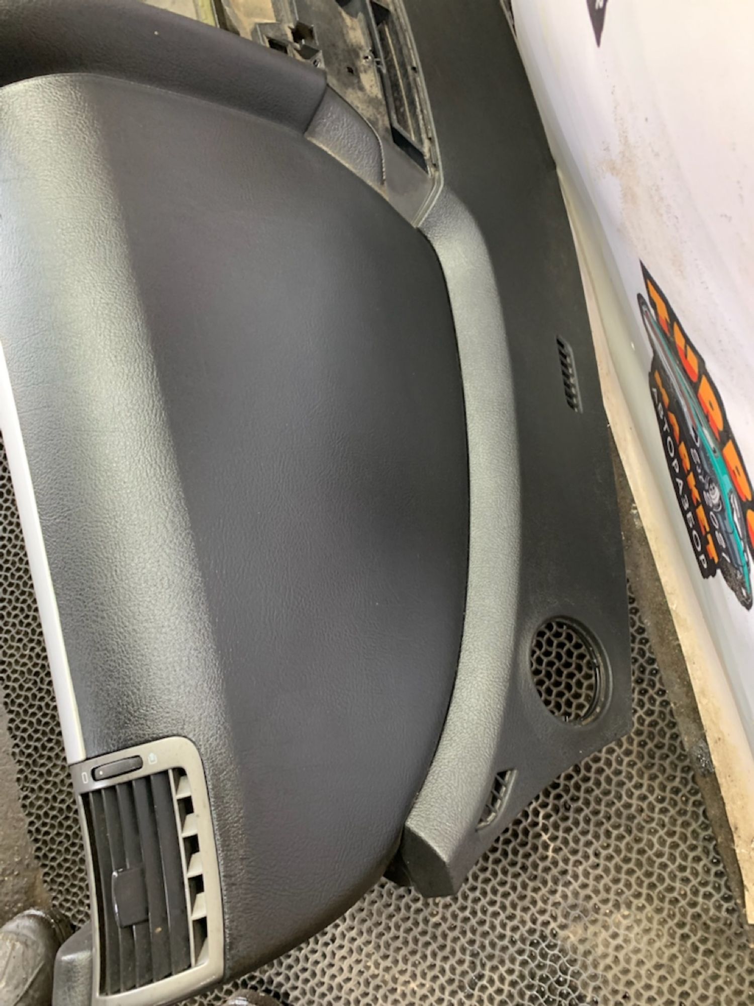 https://gcs.partsauto.market/rn-stockpro.appspot.com/thmbs/userImages/7493bedda53ffbba18042670cc6fed05/part/afbdd5a7-a5ca-4c4c-b48e-e94bbad46288_1742211148053.jpg