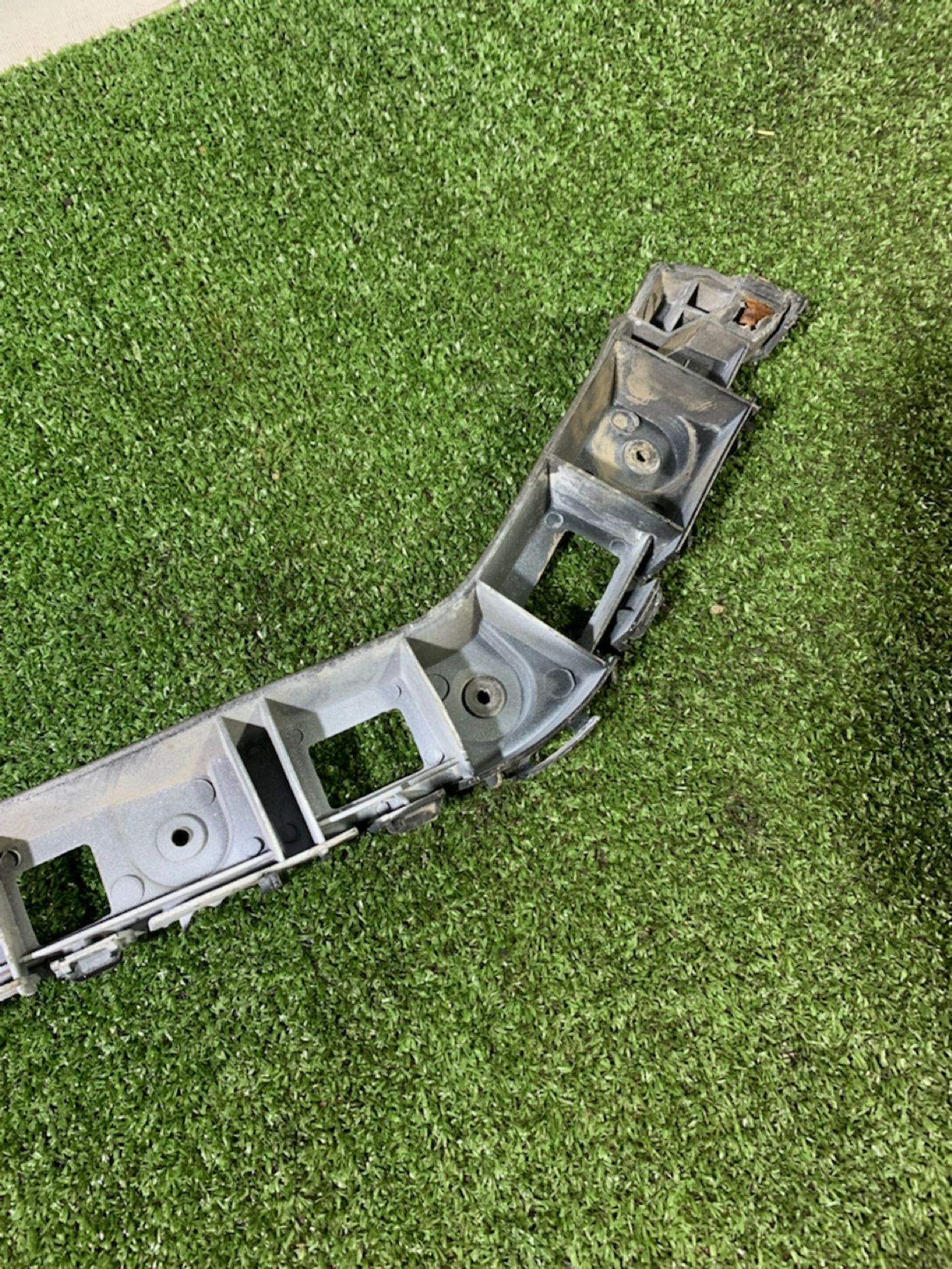 https://gcs.partsauto.market/rn-stockpro.appspot.com/thmbs/userImages/7493bedda53ffbba18042670cc6fed05/part/b1e72951-09eb-41c3-b25f-9eca3f86667b_1733727957213.jpg