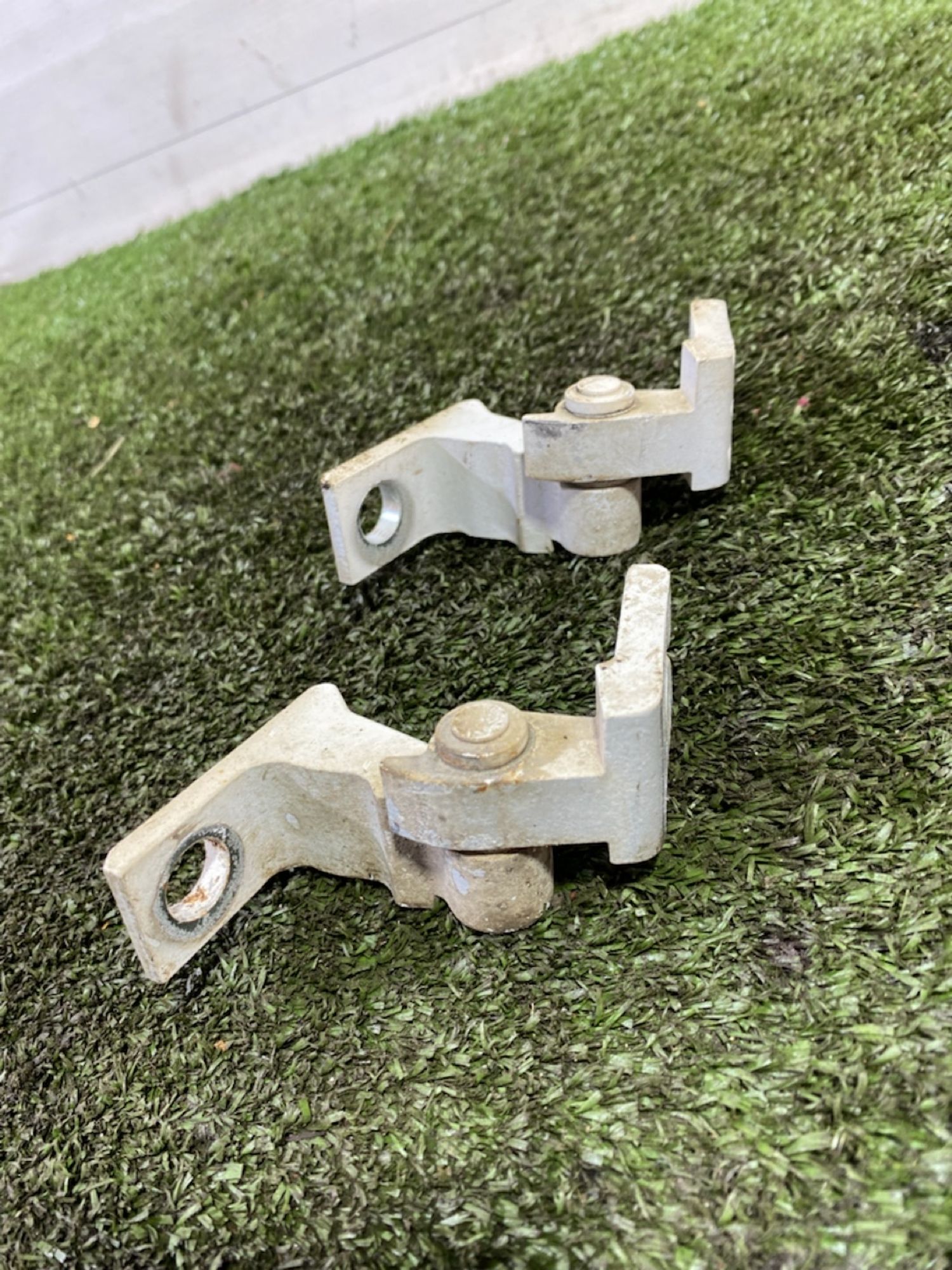 https://gcs.partsauto.market/rn-stockpro.appspot.com/thmbs/userImages/7493bedda53ffbba18042670cc6fed05/part/bd41fe46-e85e-43be-95ca-644a10ede97e_1745316811544.jpg