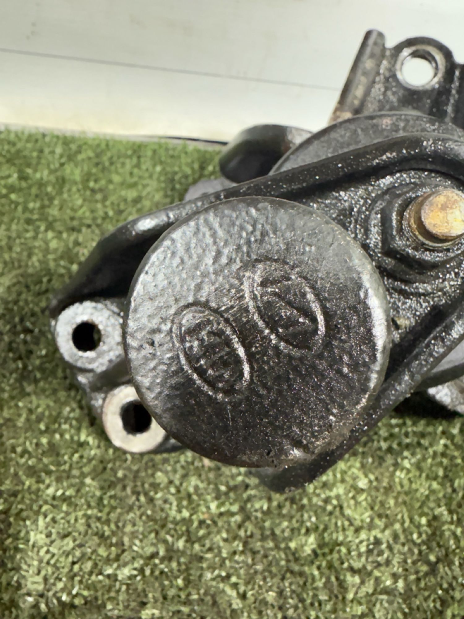 https://gcs.partsauto.market/rn-stockpro.appspot.com/thmbs/userImages/7493bedda53ffbba18042670cc6fed05/part/c4206271-4466-4d38-840e-e12c56ed993f_1739947076749.jpg