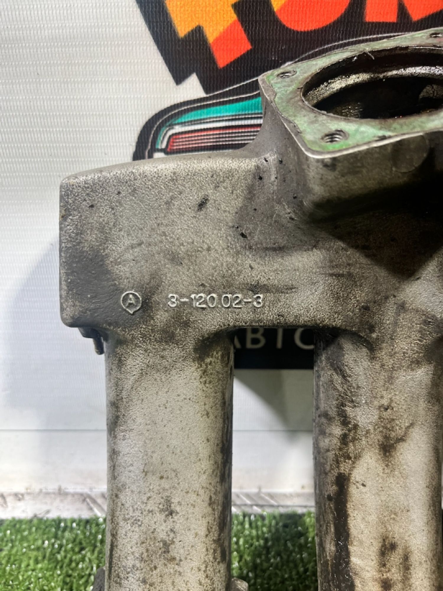 https://gcs.partsauto.market/rn-stockpro.appspot.com/thmbs/userImages/7493bedda53ffbba18042670cc6fed05/part/c5debddd-452a-4761-91a1-1063a7d338bd_1733917225072.jpg