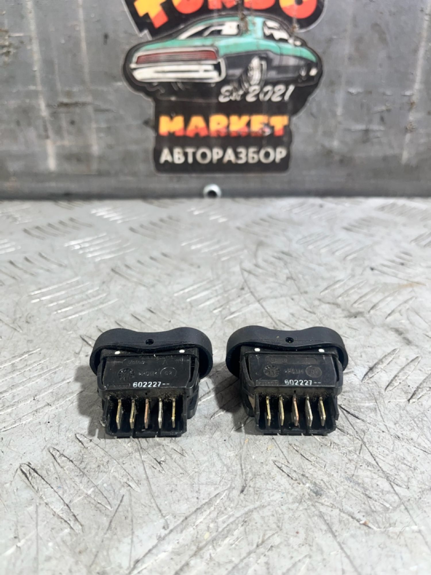 https://gcs.partsauto.market/rn-stockpro.appspot.com/thmbs/userImages/7493bedda53ffbba18042670cc6fed05/part/c817ecf9-ae7b-4426-bfa7-32361af20485_1728586161982.jpg