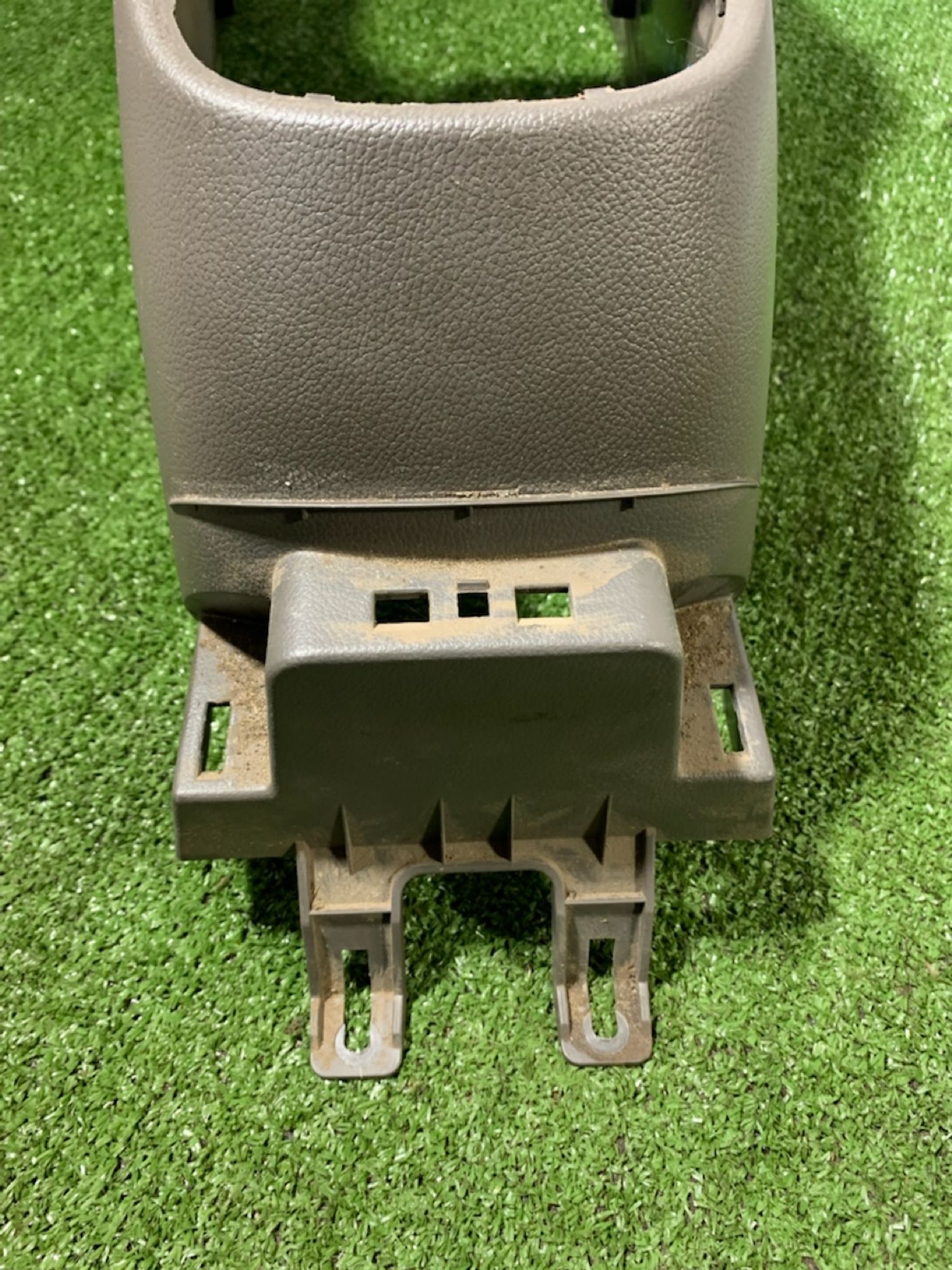 https://gcs.partsauto.market/rn-stockpro.appspot.com/thmbs/userImages/7493bedda53ffbba18042670cc6fed05/part/c912cd07-1fe7-4c7a-b4b5-17f035e13f29_1733488709364.jpg
