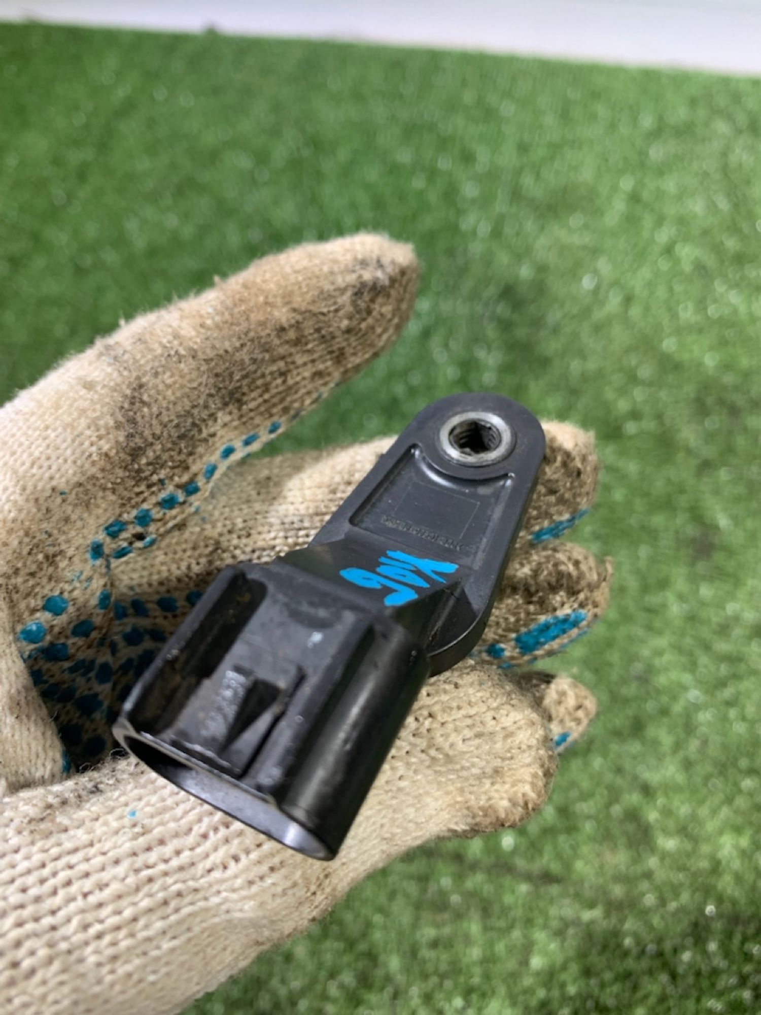 https://gcs.partsauto.market/rn-stockpro.appspot.com/thmbs/userImages/7493bedda53ffbba18042670cc6fed05/part/cb542718-55c8-467f-a5d7-e3659568a4f8_1733732623051.jpg