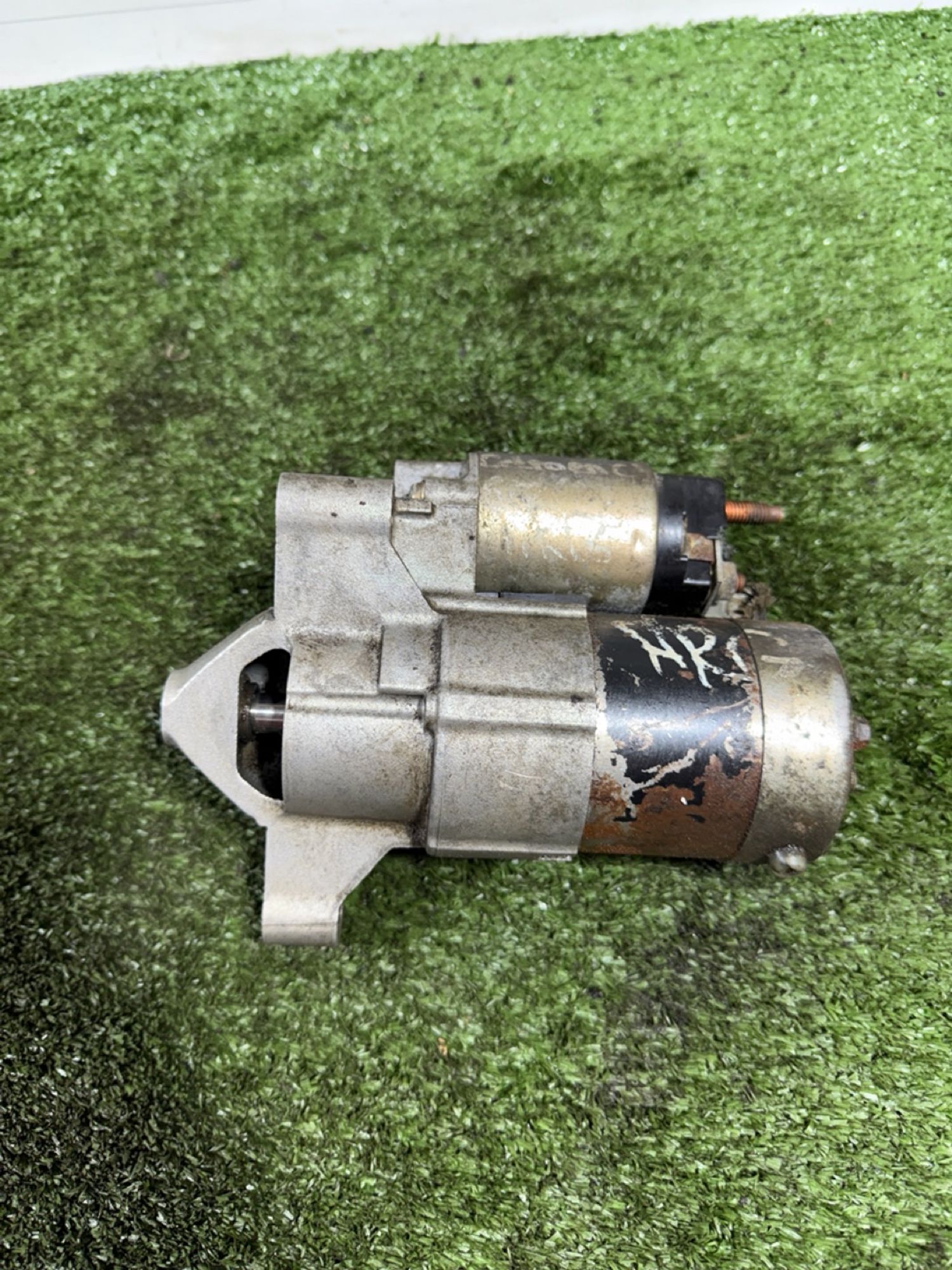 https://gcs.partsauto.market/rn-stockpro.appspot.com/thmbs/userImages/7493bedda53ffbba18042670cc6fed05/part/cb986408-310a-4655-84be-d9af825f6570_1742216441247.jpg