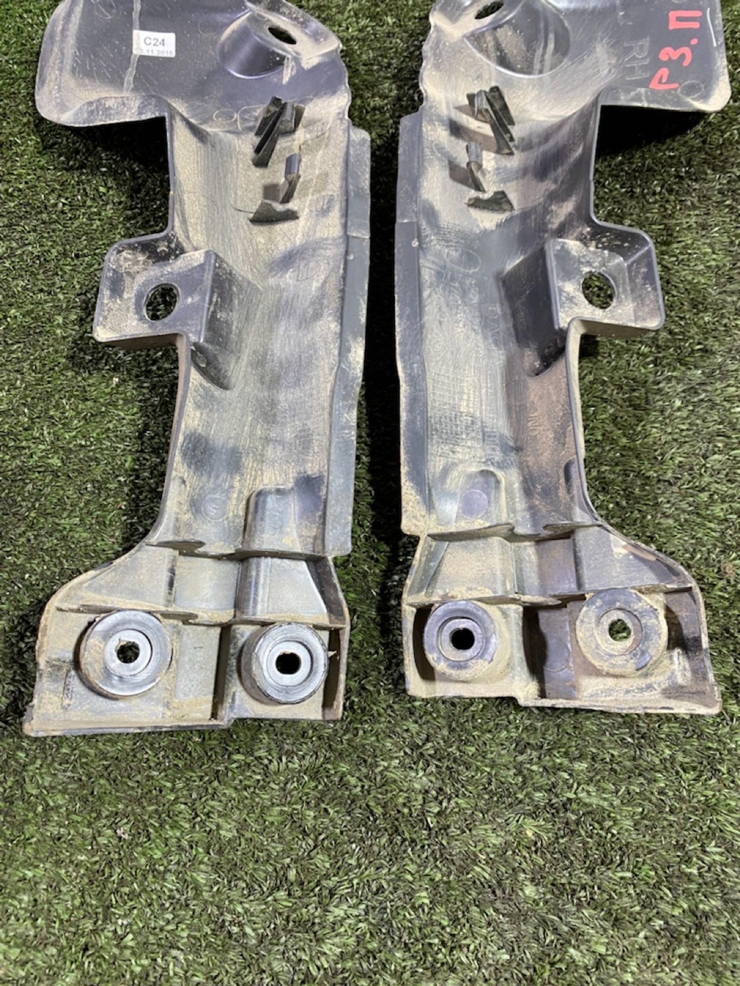 https://gcs.partsauto.market/rn-stockpro.appspot.com/thmbs/userImages/7493bedda53ffbba18042670cc6fed05/part/cc6da6d3-be04-4101-b3d9-dab3314a8f9d_1747403428631.jpg
