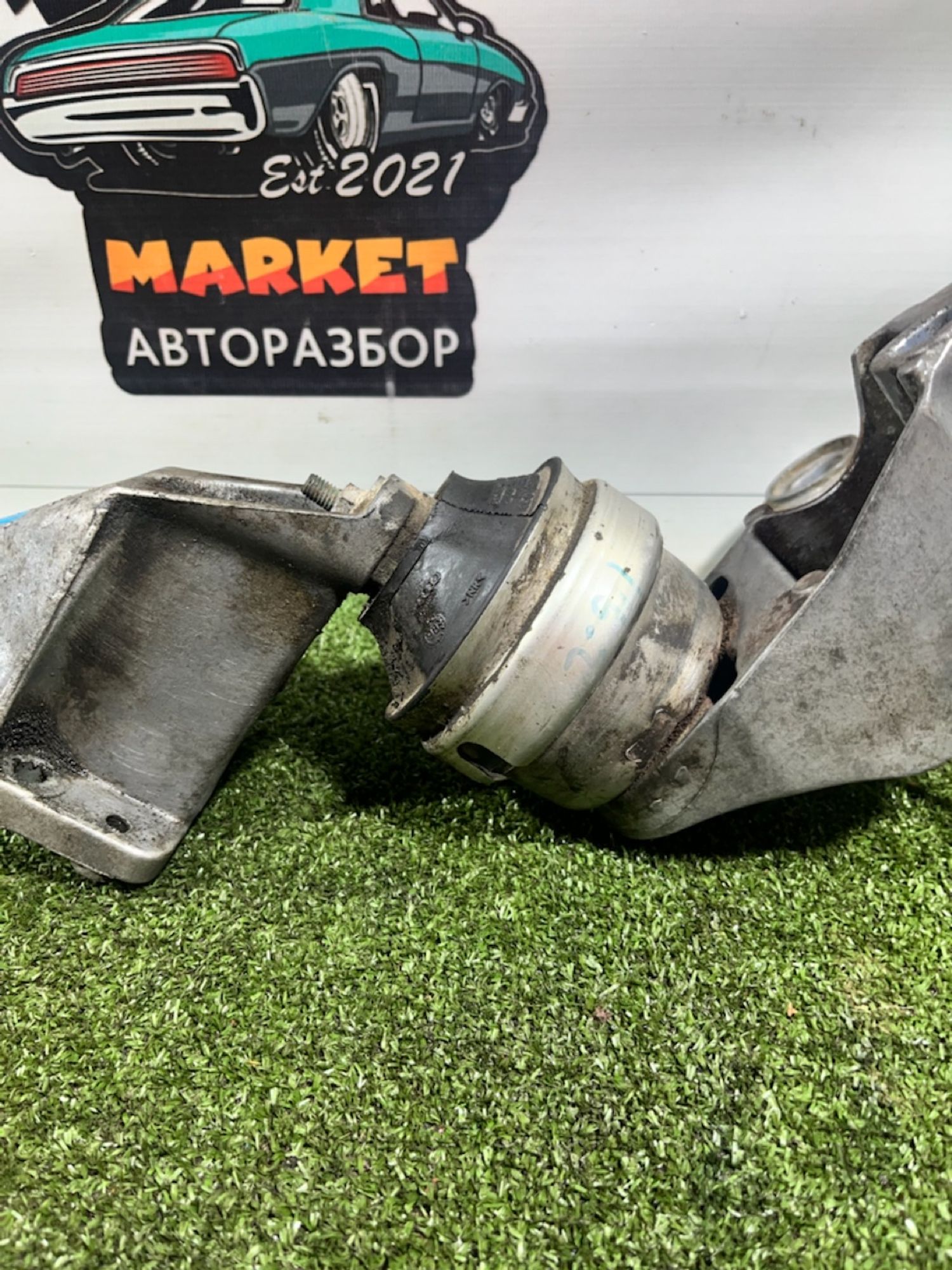 https://gcs.partsauto.market/rn-stockpro.appspot.com/thmbs/userImages/7493bedda53ffbba18042670cc6fed05/part/cc943b3e-9f5d-4b6a-b971-44d271d21e02_1734080952535.jpg