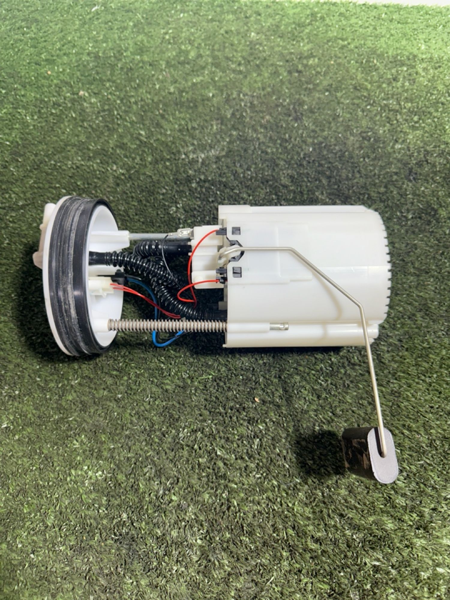 https://gcs.partsauto.market/rn-stockpro.appspot.com/thmbs/userImages/7493bedda53ffbba18042670cc6fed05/part/d053f0a6-cff3-4272-bb10-714ac82cf750_1745586653170.jpg