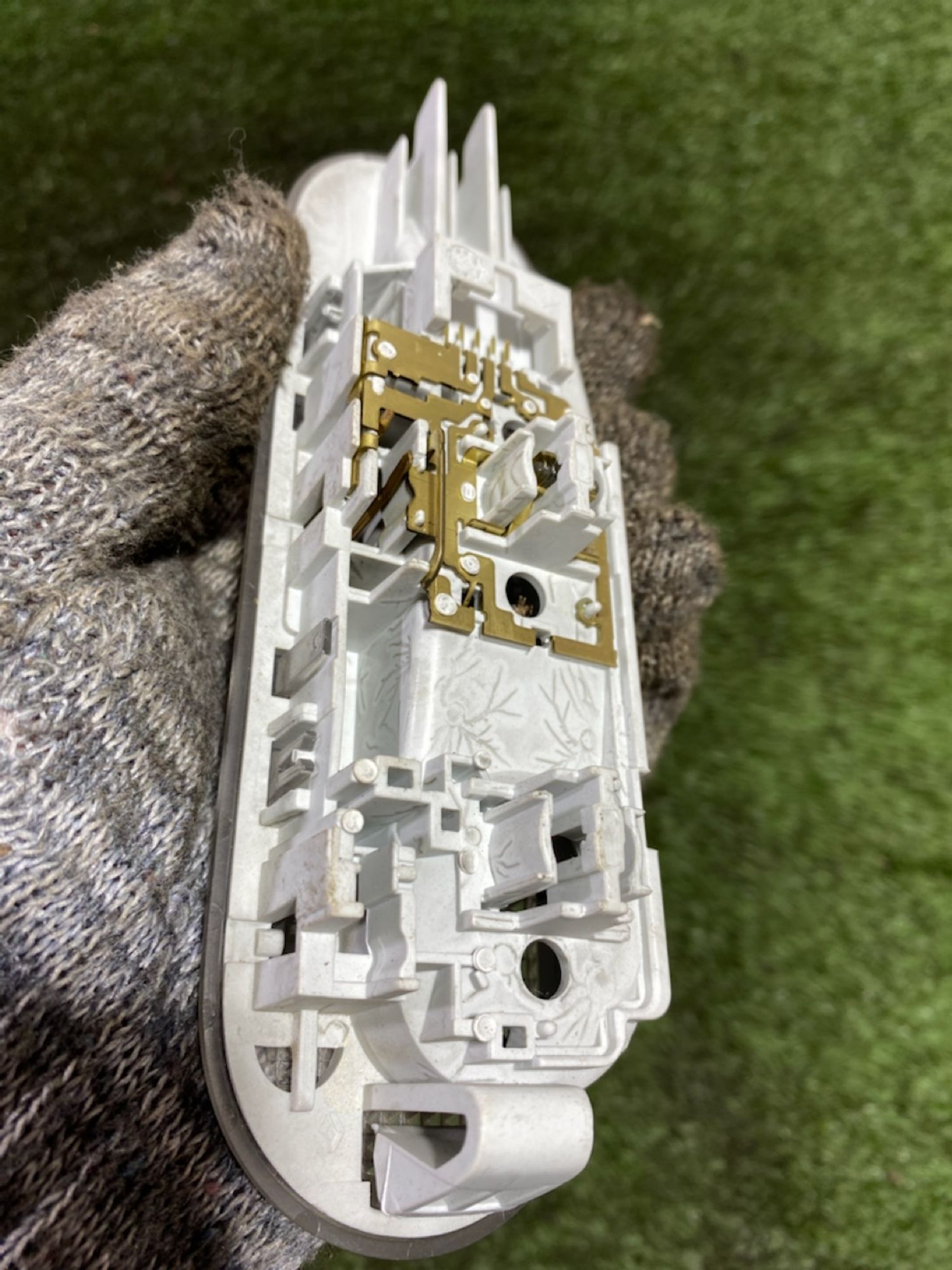 https://gcs.partsauto.market/rn-stockpro.appspot.com/thmbs/userImages/7493bedda53ffbba18042670cc6fed05/part/d08fac9f-3f64-4f5d-80f3-5daa17a7a41b_1747380332598.jpg