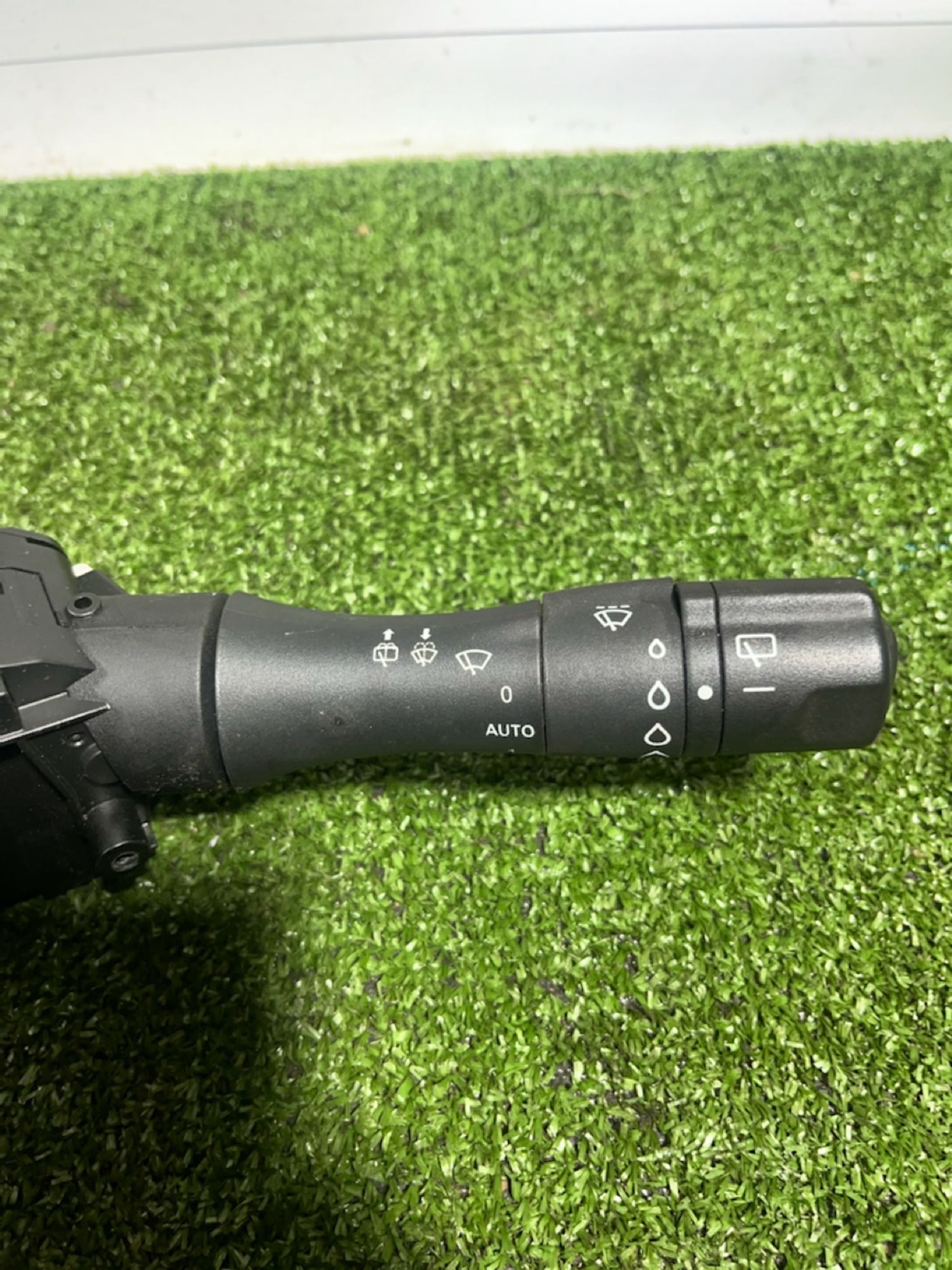 https://gcs.partsauto.market/rn-stockpro.appspot.com/thmbs/userImages/7493bedda53ffbba18042670cc6fed05/part/d0edafa2-421b-4d91-8e0d-adddf2fc617c_1733213905506.jpg