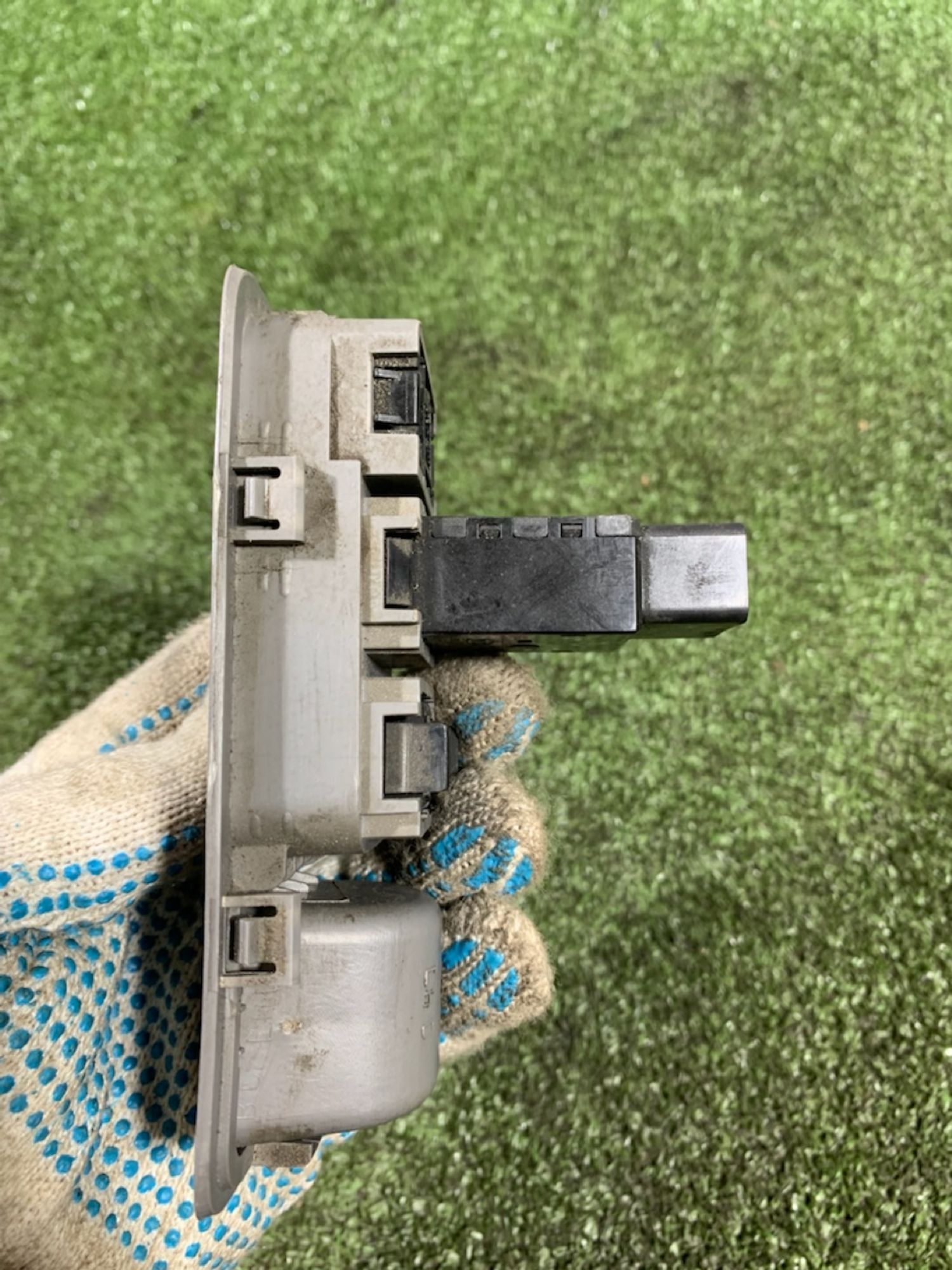 https://gcs.partsauto.market/rn-stockpro.appspot.com/thmbs/userImages/7493bedda53ffbba18042670cc6fed05/part/d12b3b77-755d-43af-bdb6-dcac47f36935_1734425068944.jpg
