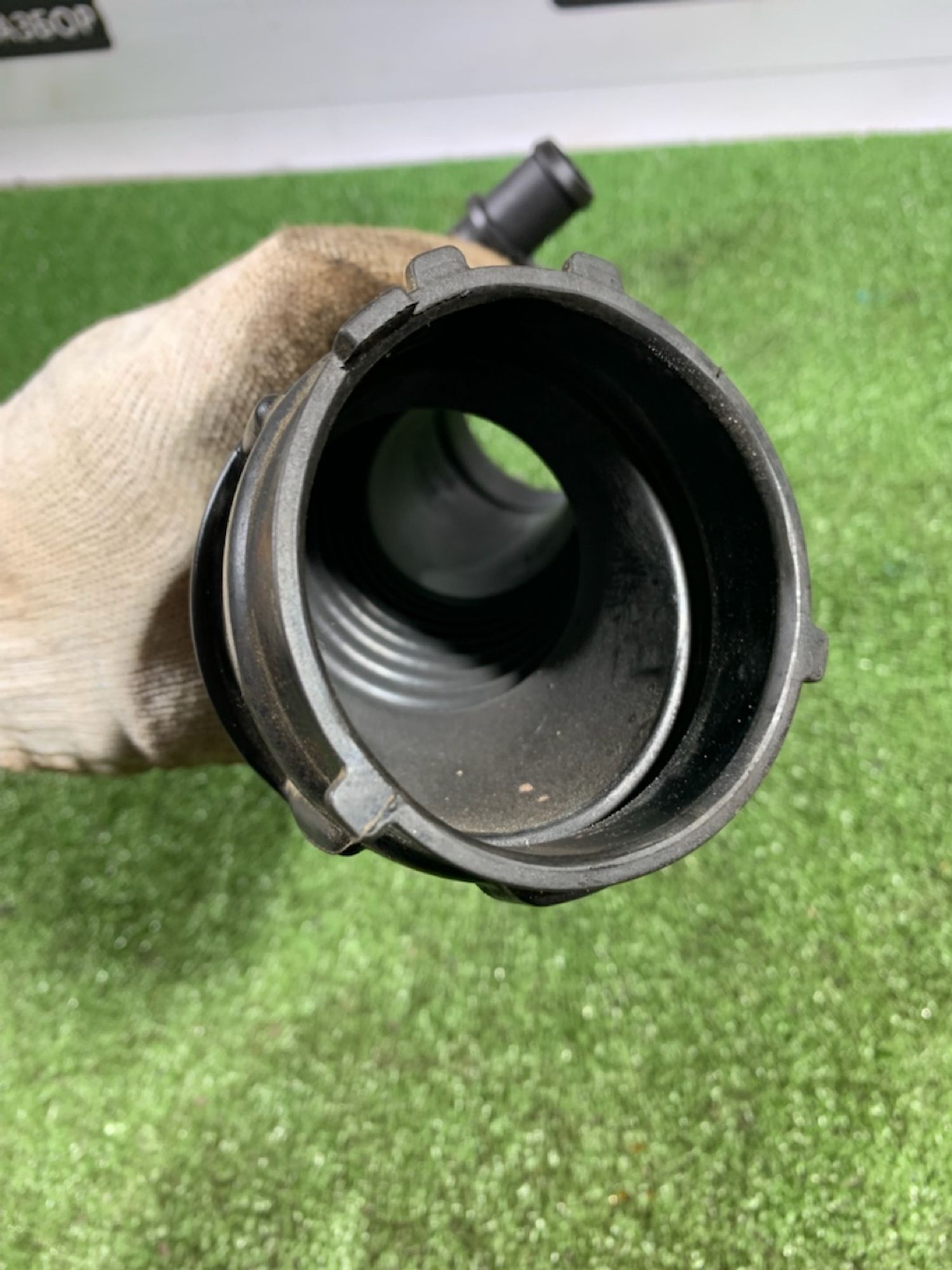 https://gcs.partsauto.market/rn-stockpro.appspot.com/thmbs/userImages/7493bedda53ffbba18042670cc6fed05/part/d367bf48-5297-4020-a385-b5d6c04868d9_1732704560833.jpg