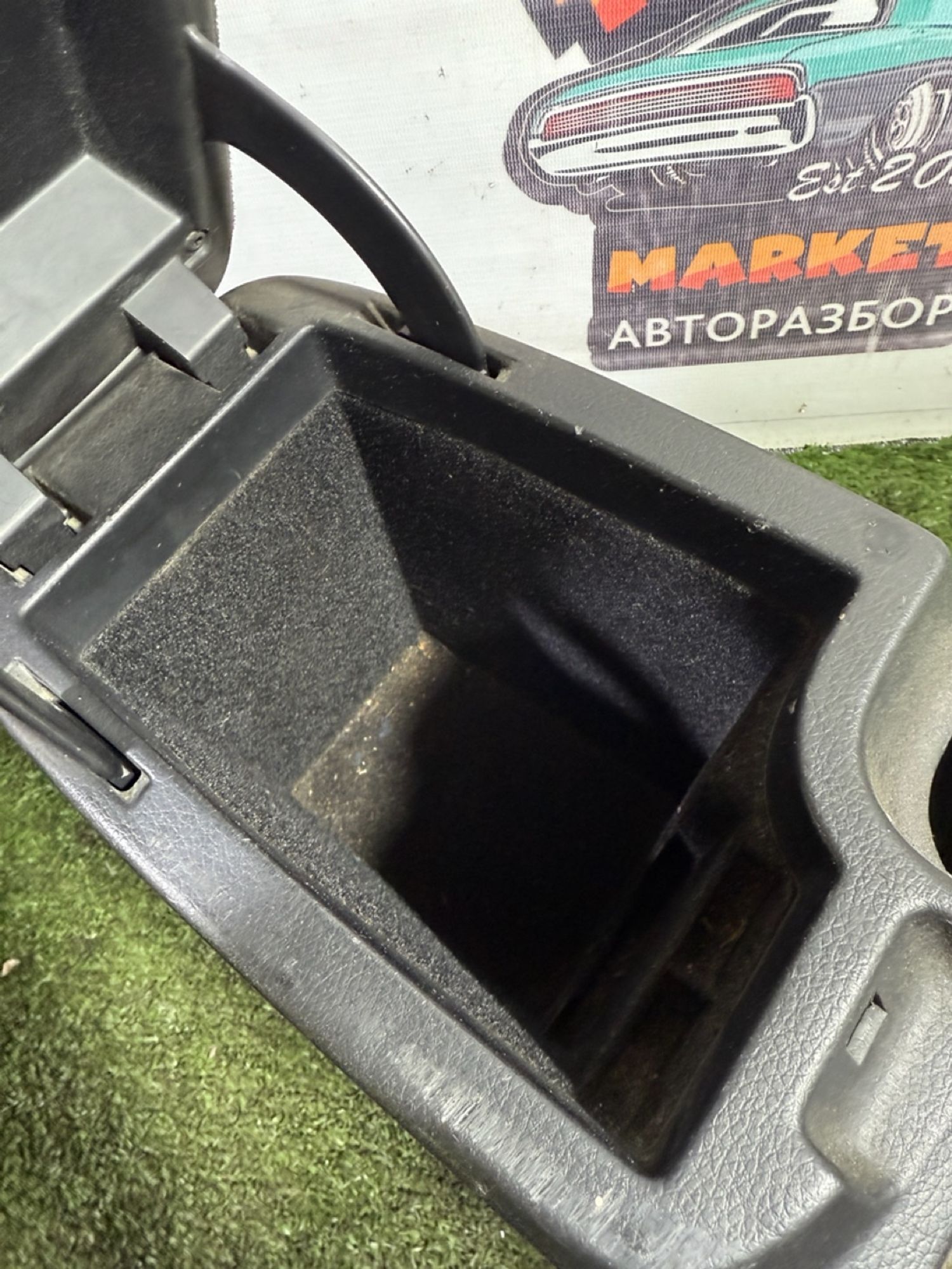 https://gcs.partsauto.market/rn-stockpro.appspot.com/thmbs/userImages/7493bedda53ffbba18042670cc6fed05/part/d6f357bd-977a-472d-b49d-4156bc3b238f_1749106174030.jpg