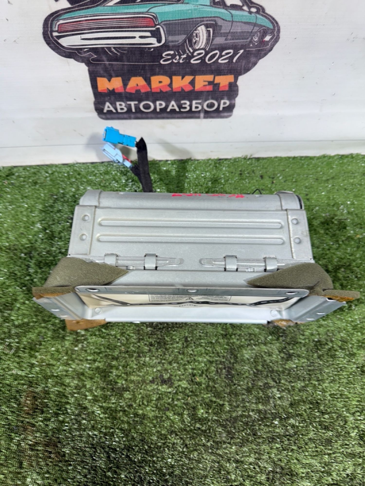 https://gcs.partsauto.market/rn-stockpro.appspot.com/thmbs/userImages/7493bedda53ffbba18042670cc6fed05/part/dd58da9c-c99e-4681-88cf-2b02c204c4ea_1742218165874.jpg