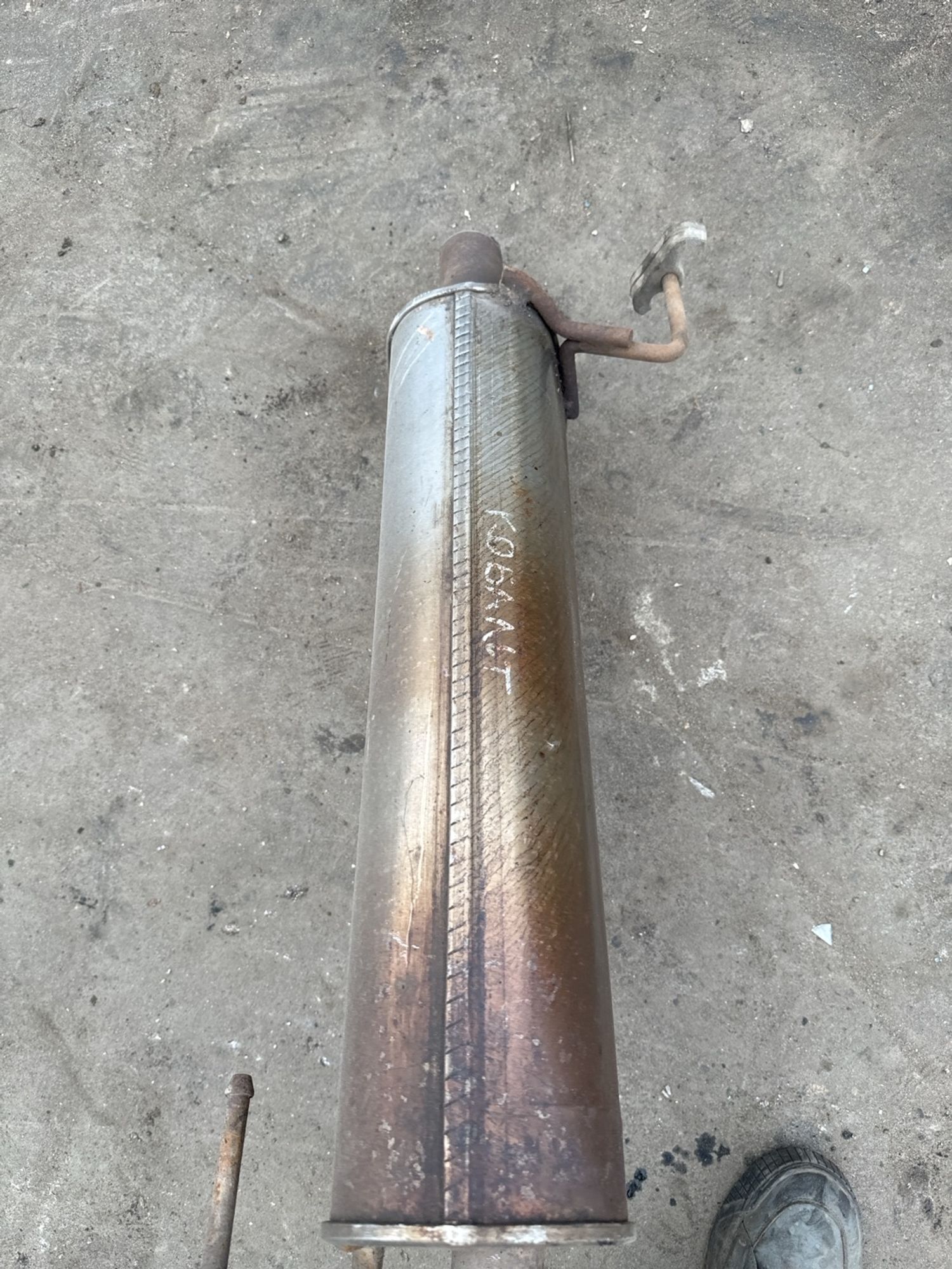 https://gcs.partsauto.market/rn-stockpro.appspot.com/thmbs/userImages/7493bedda53ffbba18042670cc6fed05/part/df94f36e-af54-40d4-bd71-7276cbb83858_1743508128117.jpg