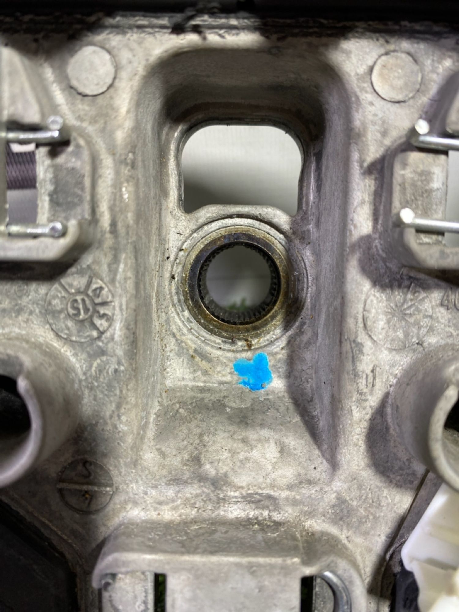 https://gcs.partsauto.market/rn-stockpro.appspot.com/thmbs/userImages/7493bedda53ffbba18042670cc6fed05/part/e10cff14-2d5e-4446-be4b-0d874004f863_1747307837272.jpg