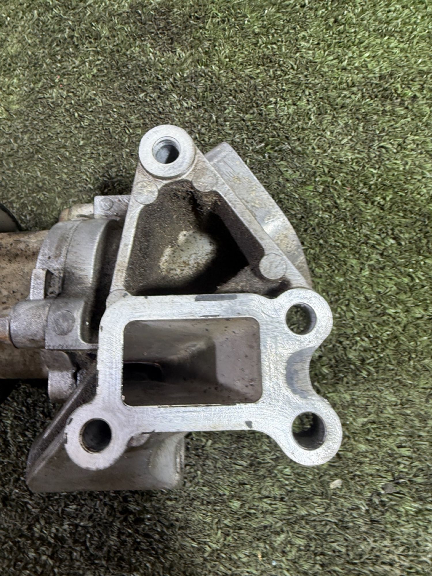 https://gcs.partsauto.market/rn-stockpro.appspot.com/thmbs/userImages/7493bedda53ffbba18042670cc6fed05/part/e1ffffb9-6eb6-426d-b686-0c311a496371_1749198287399.jpg