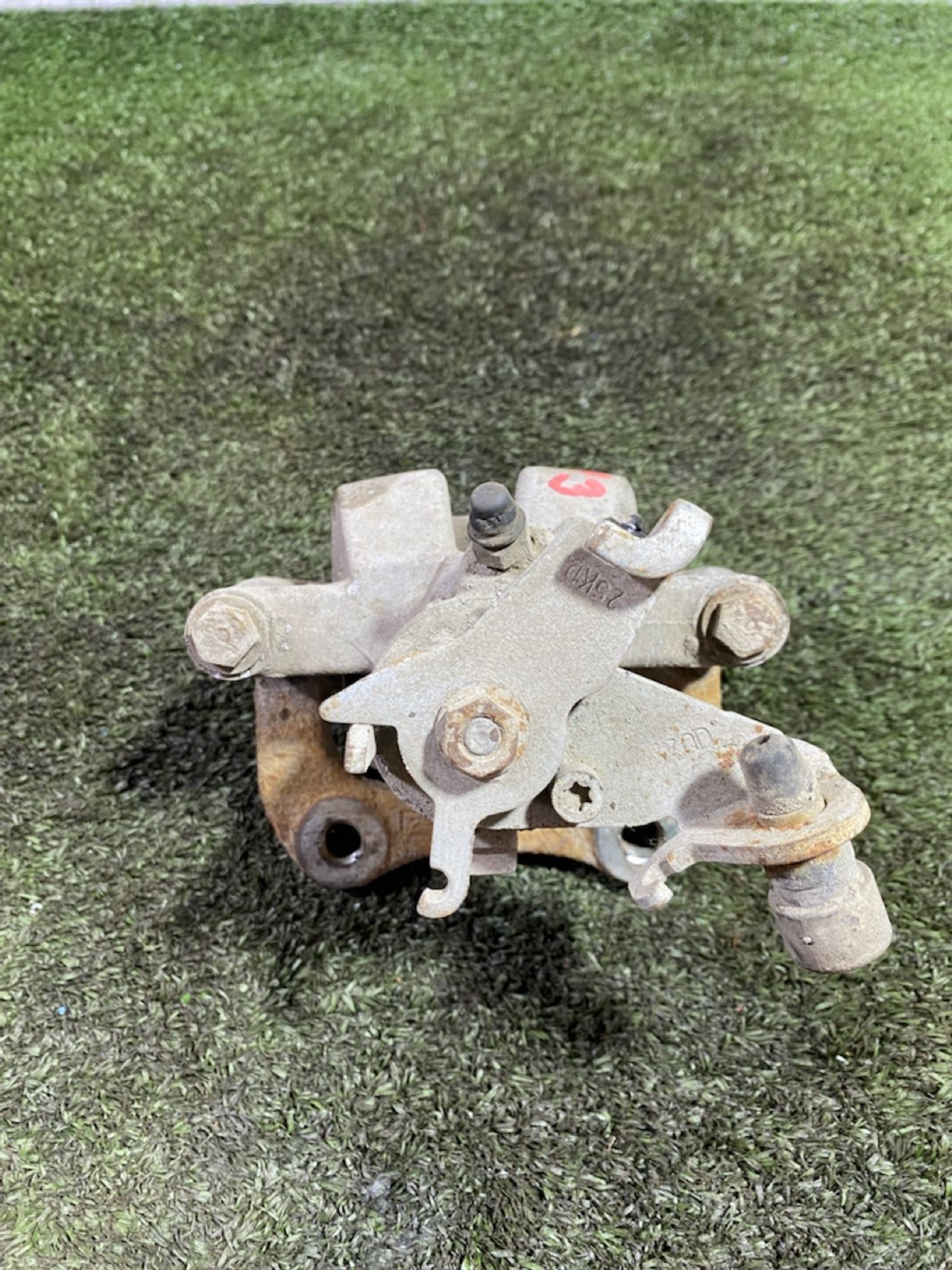 https://gcs.partsauto.market/rn-stockpro.appspot.com/thmbs/userImages/7493bedda53ffbba18042670cc6fed05/part/e504293e-4061-41e8-8277-ed8973046287_1748871707460.jpg