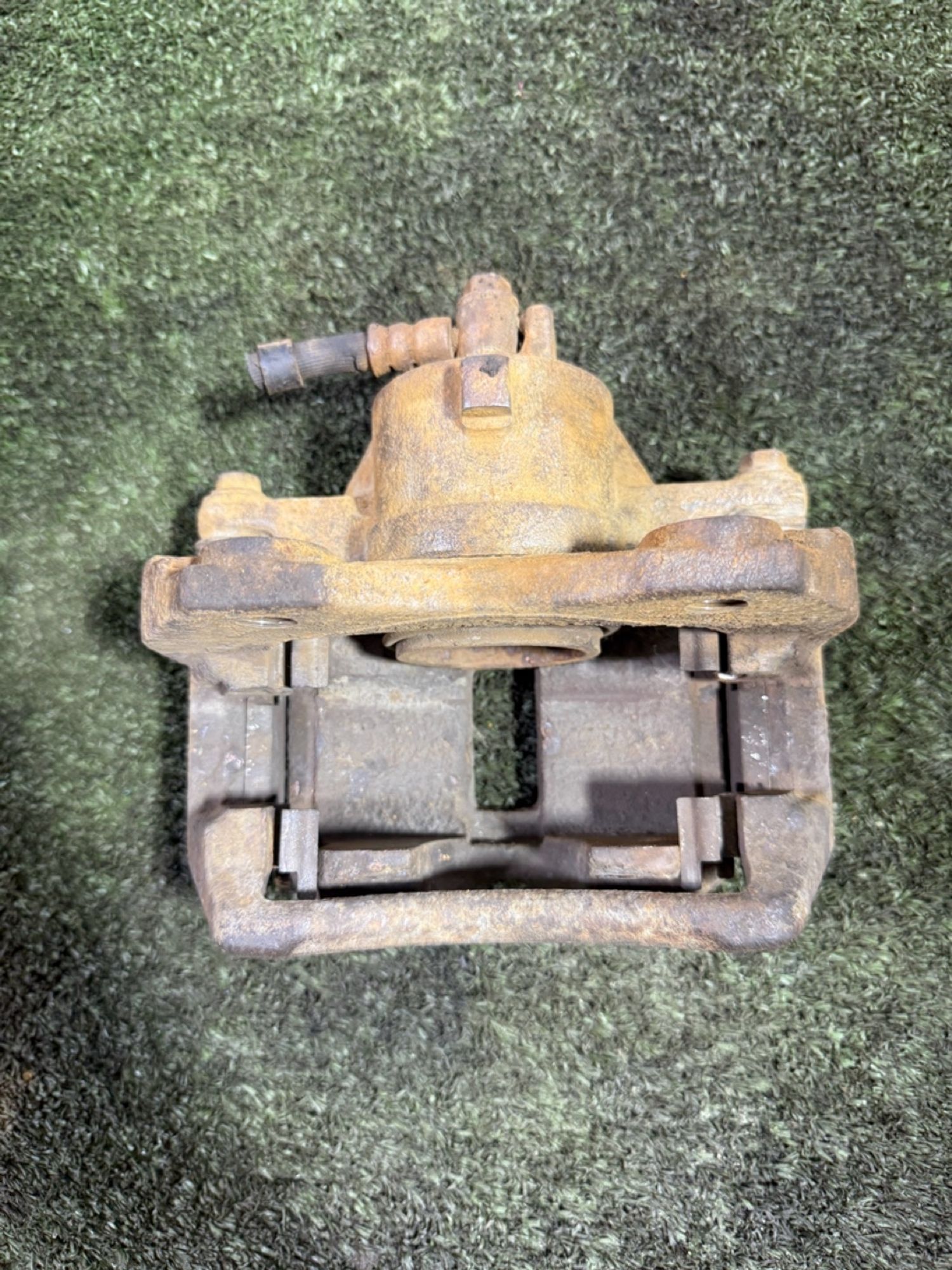 https://gcs.partsauto.market/rn-stockpro.appspot.com/thmbs/userImages/7493bedda53ffbba18042670cc6fed05/part/e6872abc-a932-4bc4-8153-13ab2488d021_1749206555204.jpg