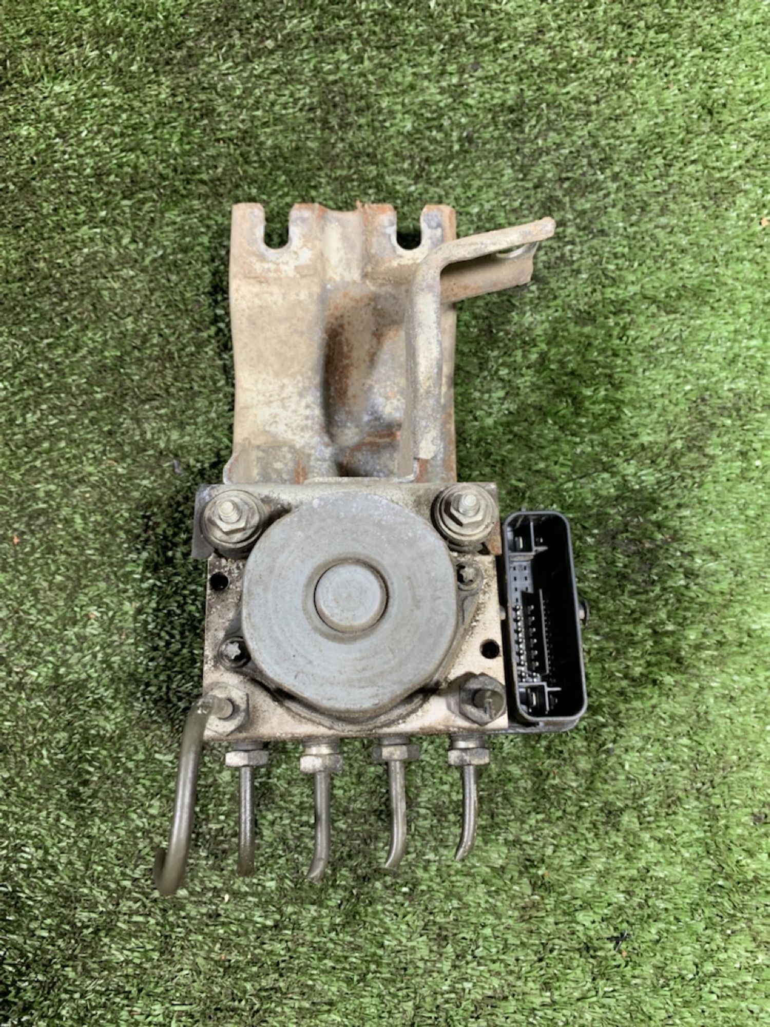 https://gcs.partsauto.market/rn-stockpro.appspot.com/thmbs/userImages/7493bedda53ffbba18042670cc6fed05/part/ec96efbd-002f-4a76-94c8-d2913997b5a9_1742826574385.jpg