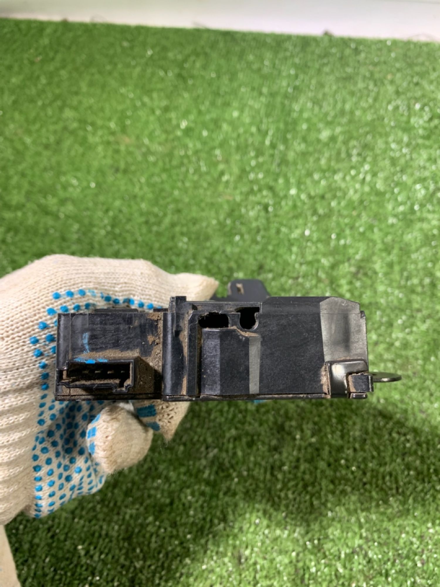 https://gcs.partsauto.market/rn-stockpro.appspot.com/thmbs/userImages/7493bedda53ffbba18042670cc6fed05/part/edc6aee3-a2b0-4c55-b361-dc754848218a_1733733583603.jpg