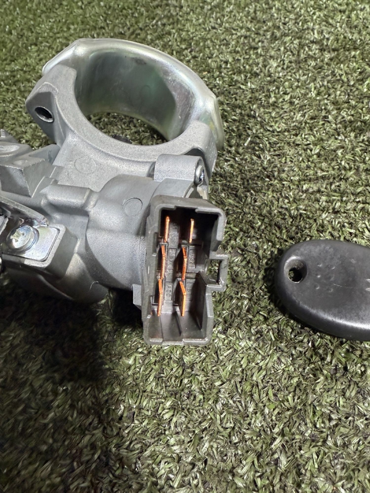 https://gcs.partsauto.market/rn-stockpro.appspot.com/thmbs/userImages/7493bedda53ffbba18042670cc6fed05/part/f405a156-c1af-43e8-99eb-e92fe12a4474_1739548881402.jpg