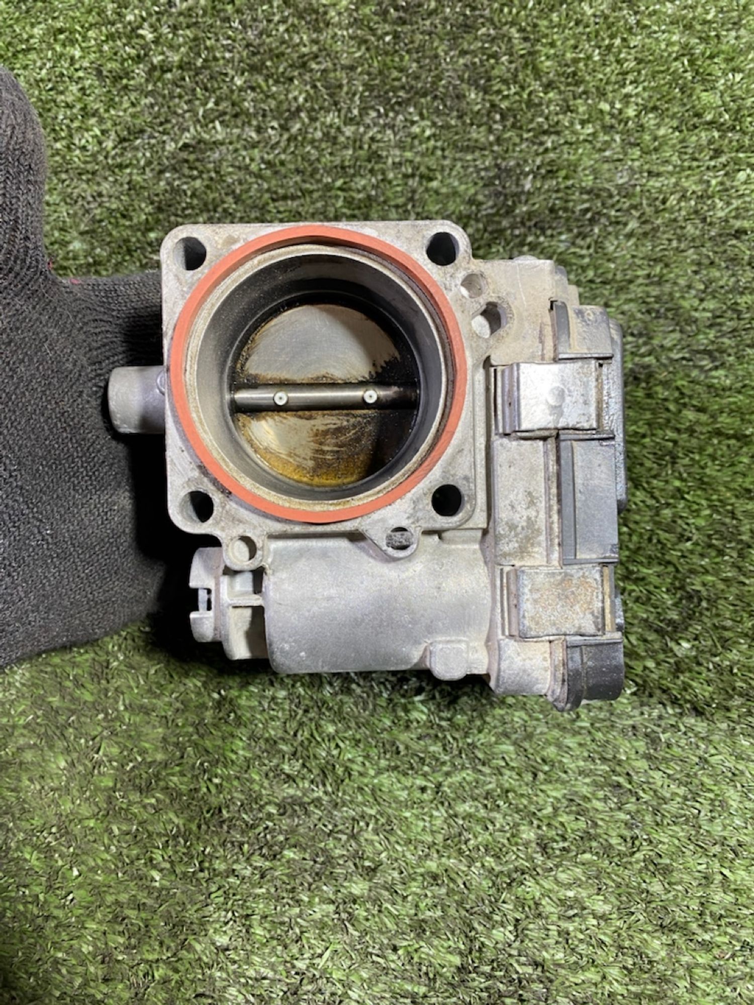 https://gcs.partsauto.market/rn-stockpro.appspot.com/thmbs/userImages/7493bedda53ffbba18042670cc6fed05/part/f7d91d89-b6c5-4e8b-8b2f-cee315a906b3_1744808388411.jpg