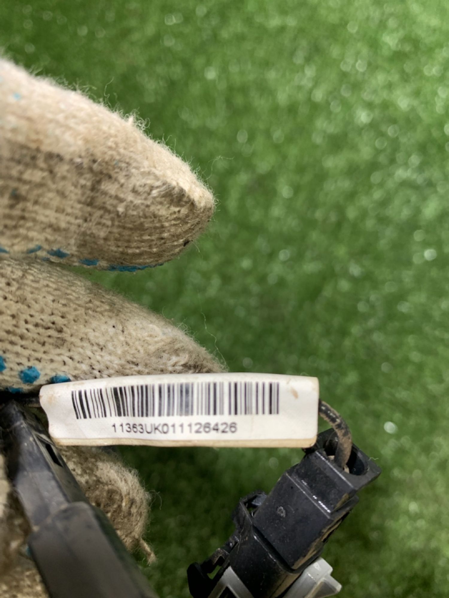 https://gcs.partsauto.market/rn-stockpro.appspot.com/thmbs/userImages/7493bedda53ffbba18042670cc6fed05/part/fcf8baa6-9316-4c59-9b9e-120443624450_1733733660177.jpg
