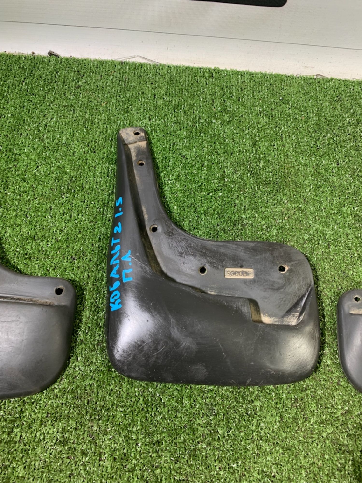 https://gcs.partsauto.market/rn-stockpro.appspot.com/thmbs/userImages/7493bedda53ffbba18042670cc6fed05/part/fed43307-4566-4ac8-980c-6962bdf48bc5_1733732255793.jpg