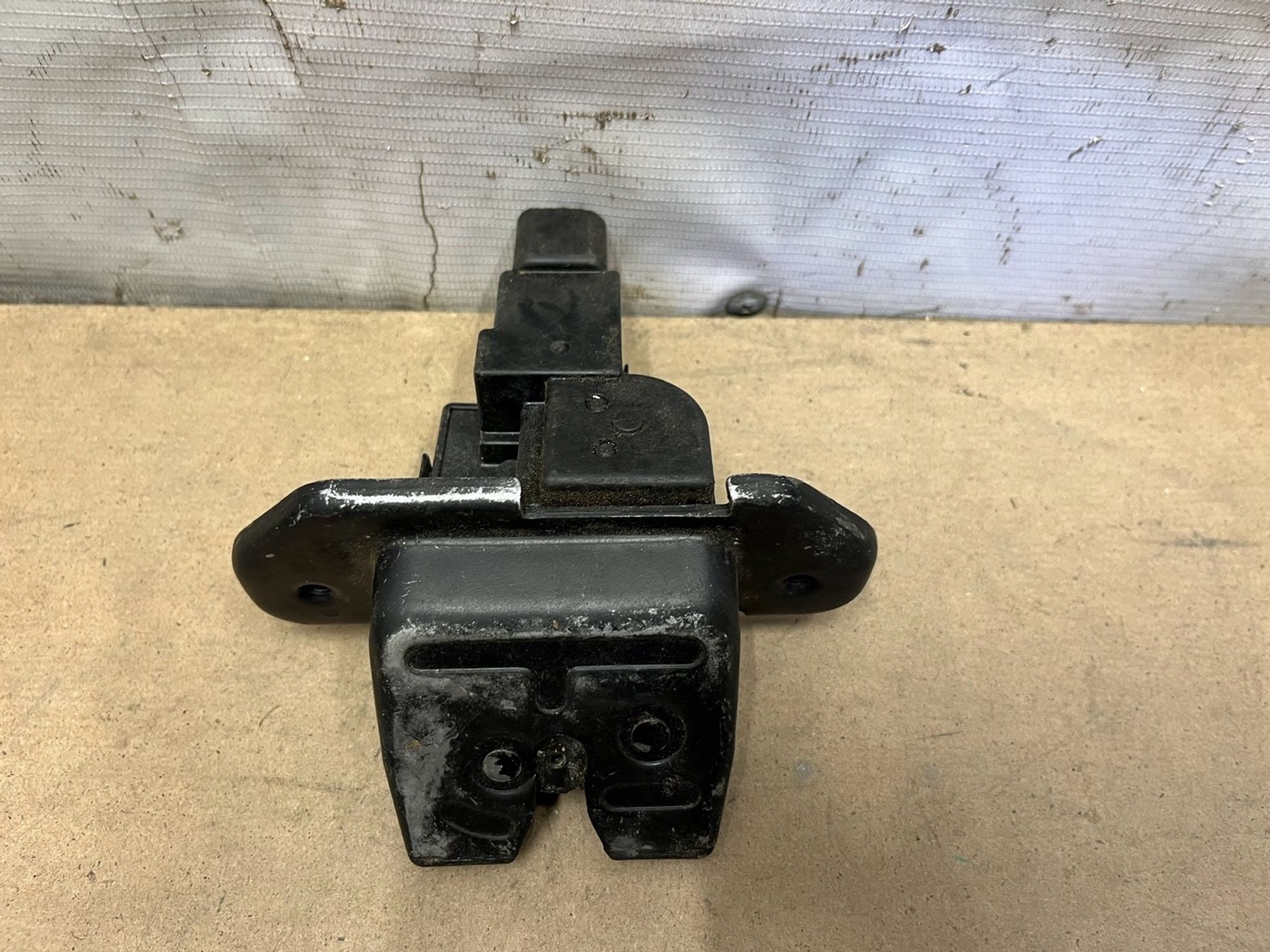 https://gcs.partsauto.market/rn-stockpro.appspot.com/thmbs/userImages/74b999aff9da8d5a09f9ff26dc196135/part/00ba06a4-566d-4277-a91a-56f5c064b4f5_1750334918968.jpg