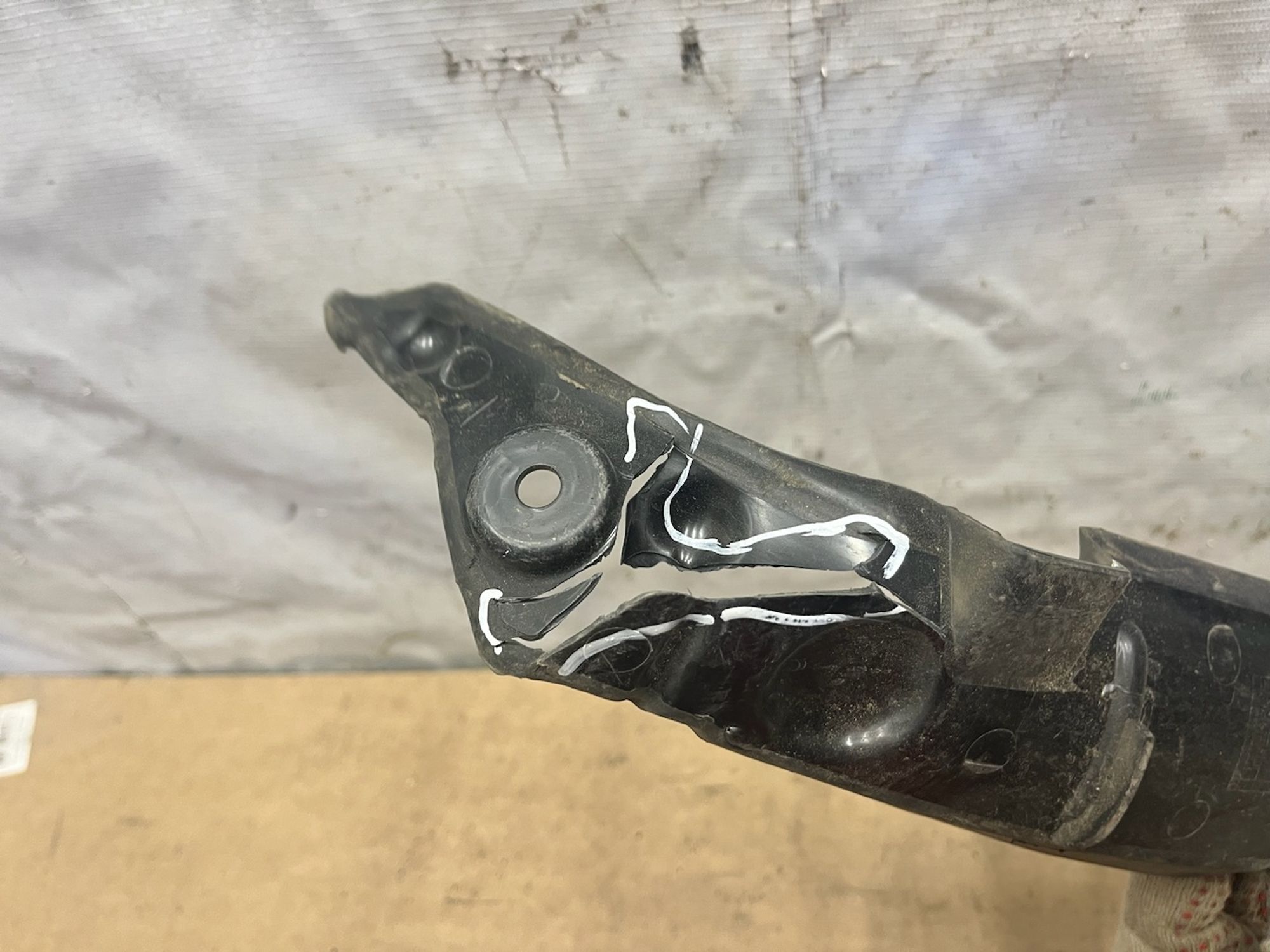 https://gcs.partsauto.market/rn-stockpro.appspot.com/thmbs/userImages/74b999aff9da8d5a09f9ff26dc196135/part/019281e3-7a33-4415-94b9-48ffb9223a4c_1746183368534.jpg